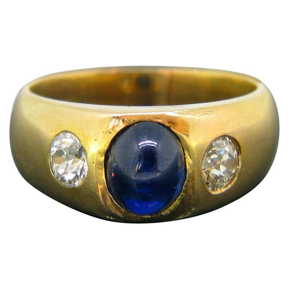 Vintage 1930s Cabochon Sapphire and Old Cut Diamond Gypsy Yellow Gold Ring