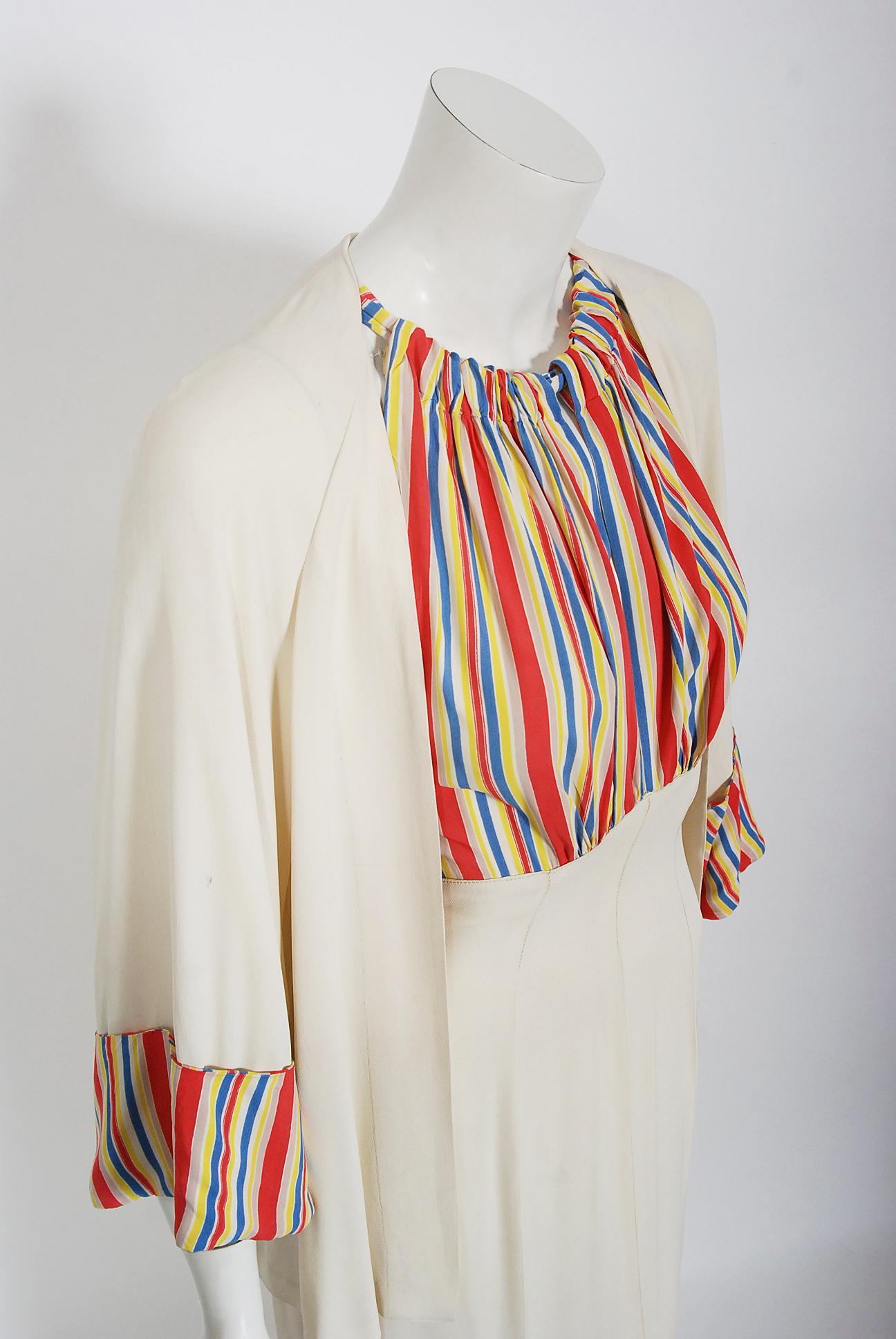 Beige Cartwright - Robe longue en soie et rayonne rayée ivoire avec découpes et veste, vintage, des années 1930 en vente