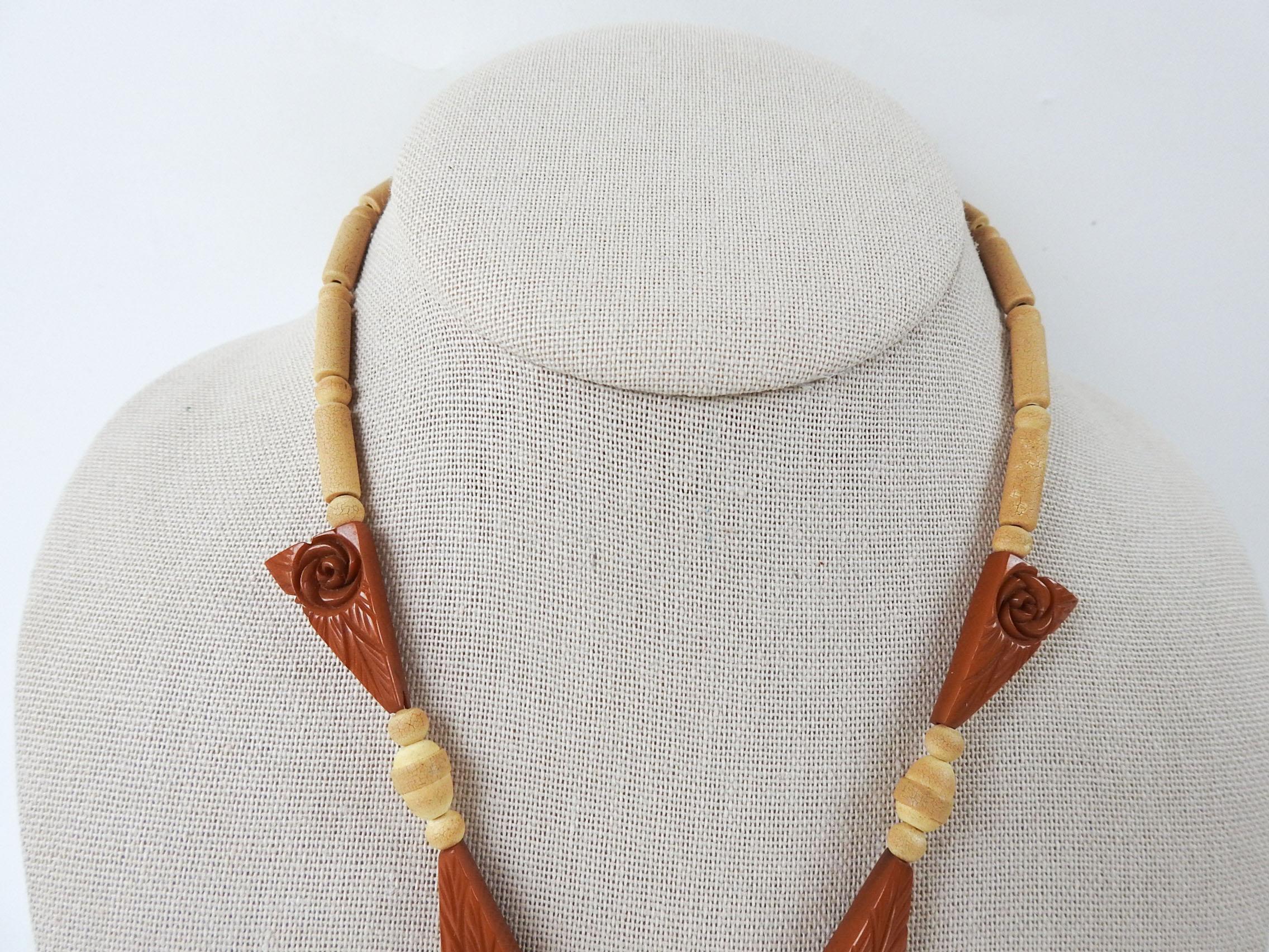 American Vintage 1930's Carved Butterscotch Bakelite Rose Necklace For Sale