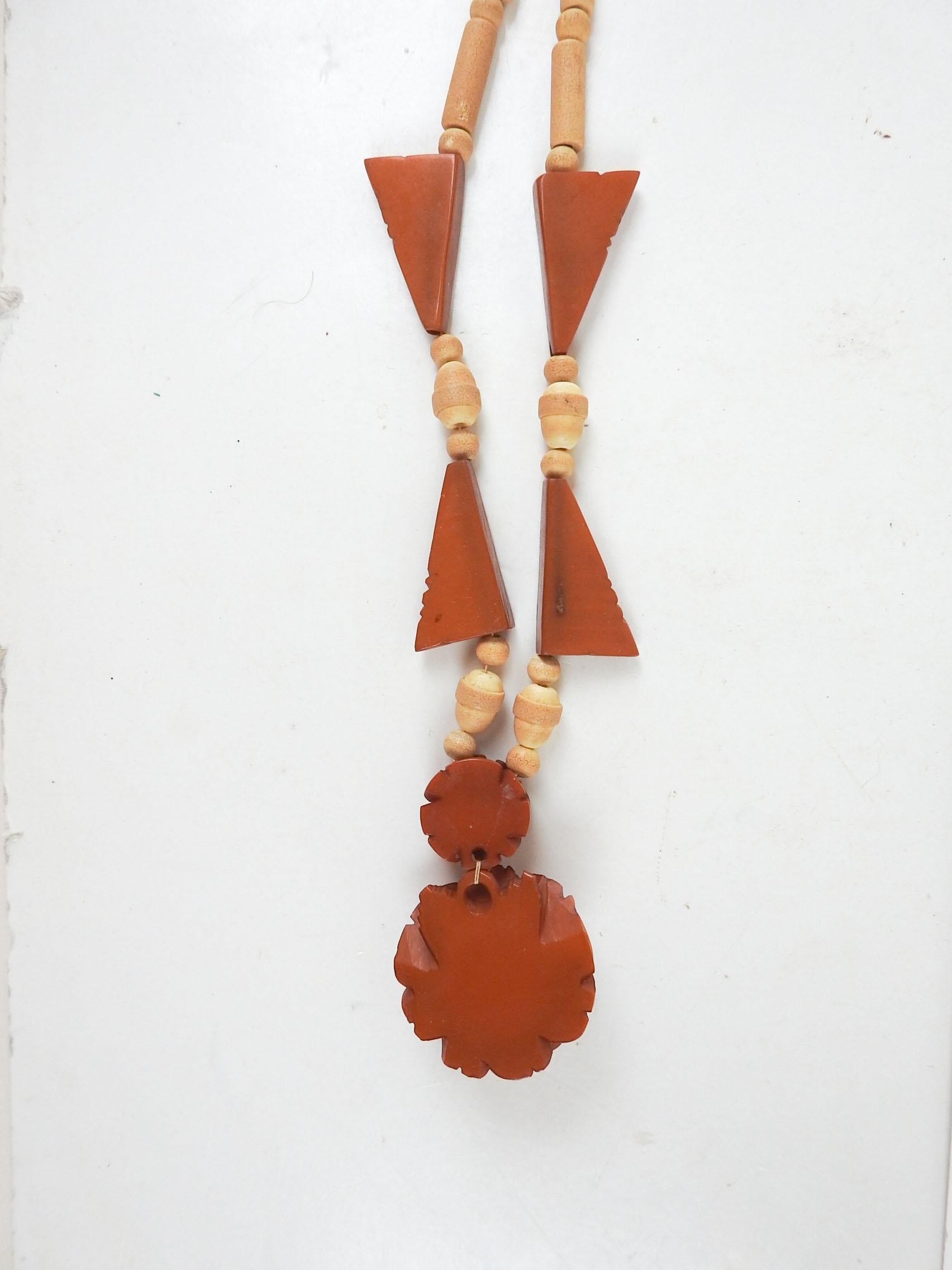 Vintage 1930's Carved Butterscotch Bakelite Rose Necklace For Sale 2