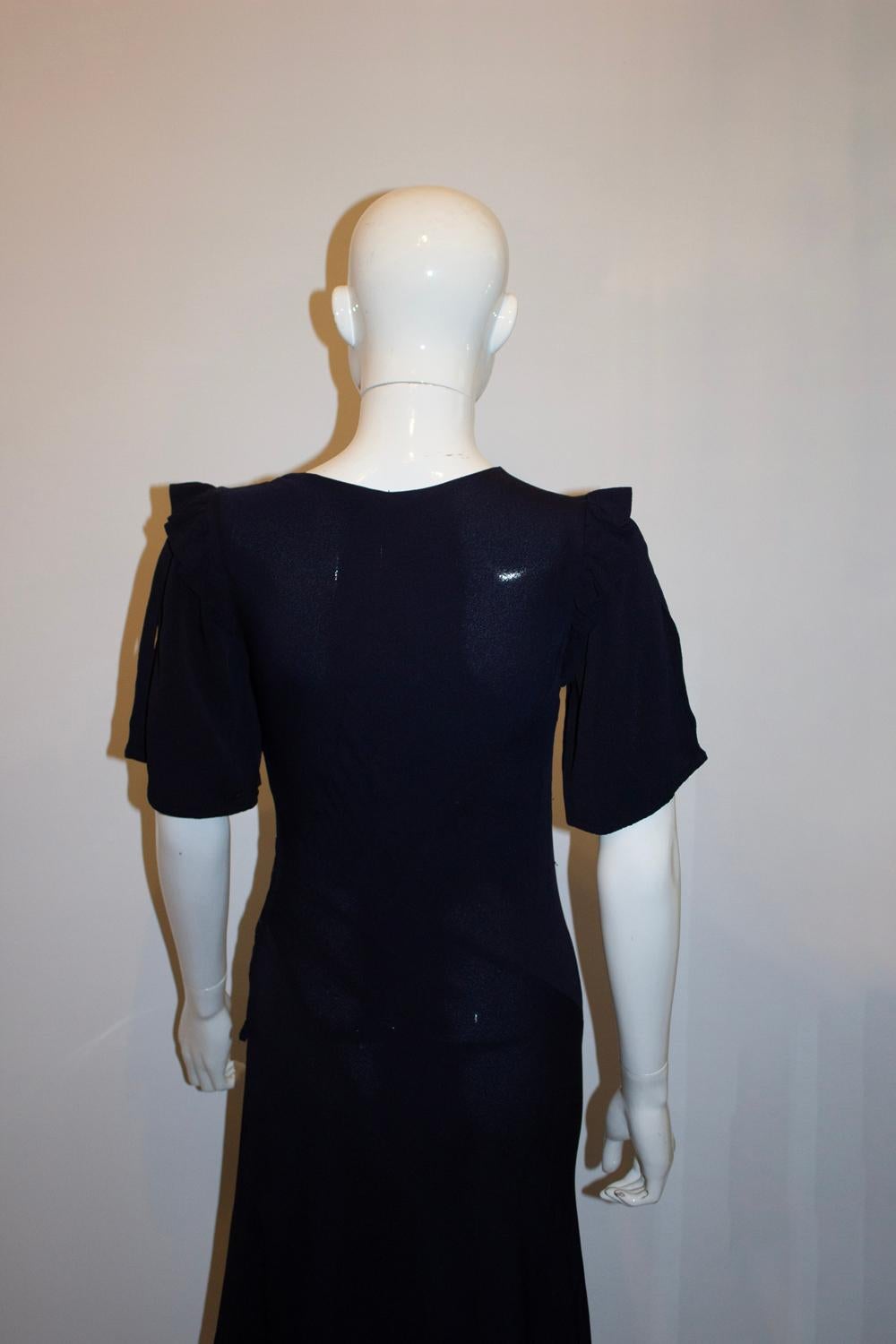 Vintage 1930s Chic Crepe Kleid im Zustand „Gut“ im Angebot in London, GB