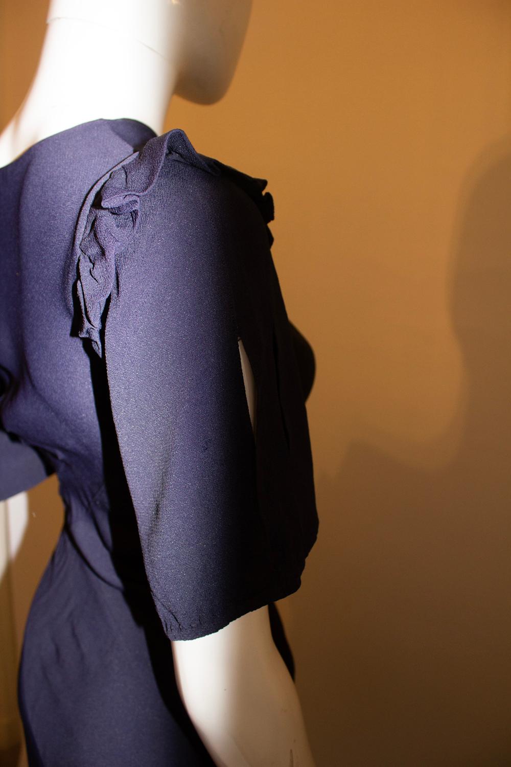 Vintage 1930s Chic Crepe Kleid im Angebot 1