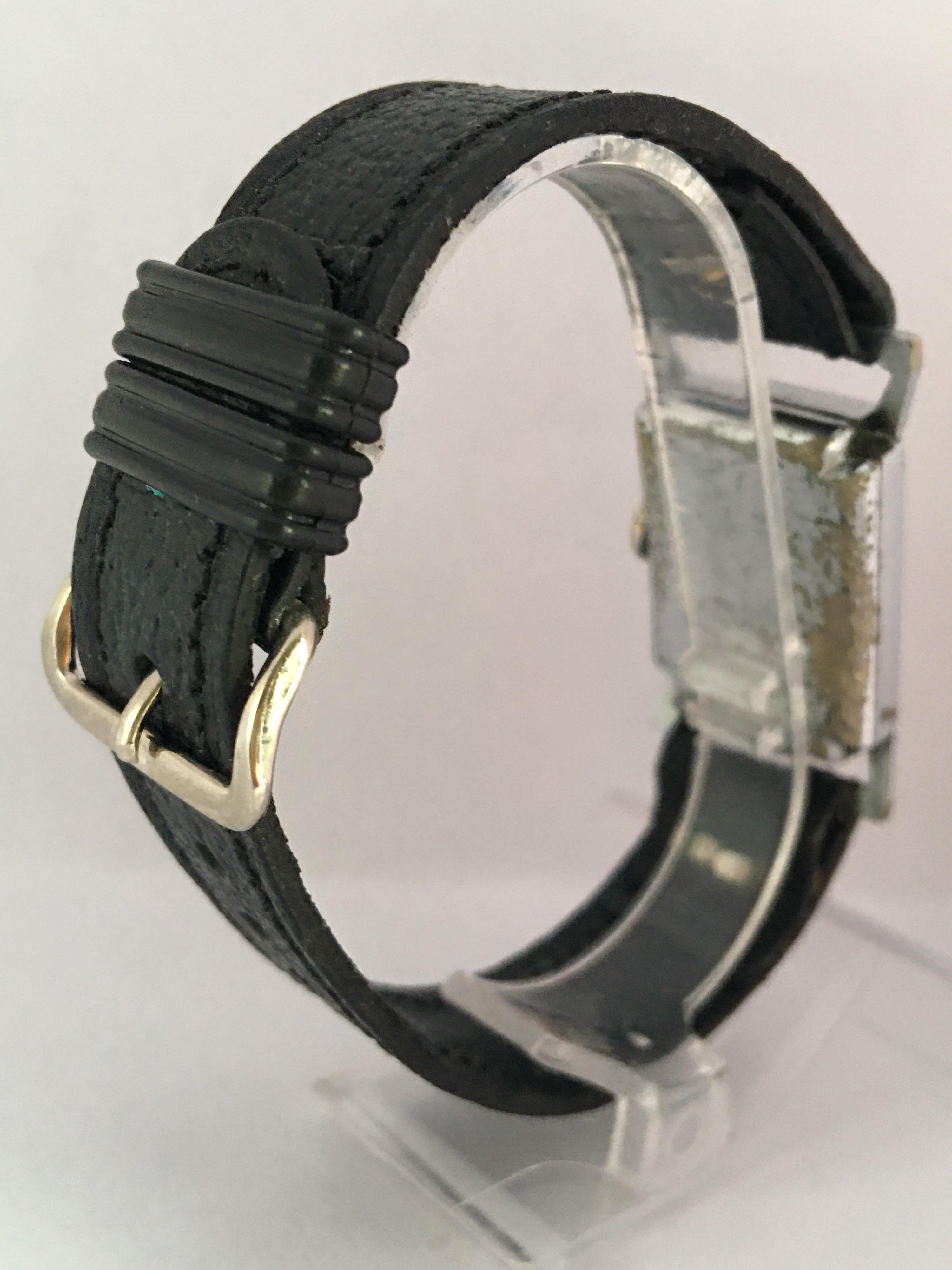 Vintage 1930s Chromium-Plated MEDA 'Roamer' Swiss Mechanical Watch In Fair Condition In Carlisle, GB