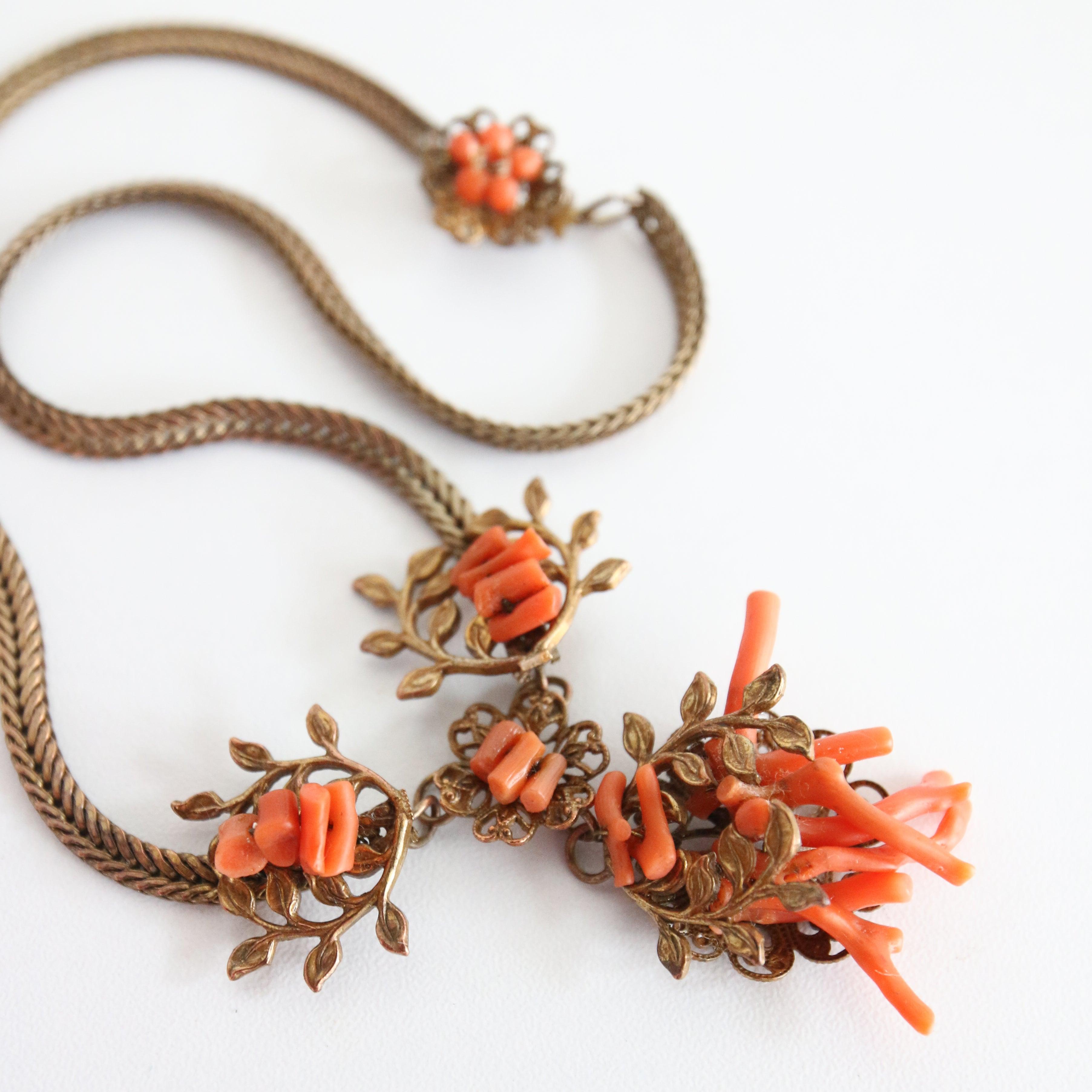 Vintage 1930's Coral and brass filigree necklace art deco coral jewellery en vente 1