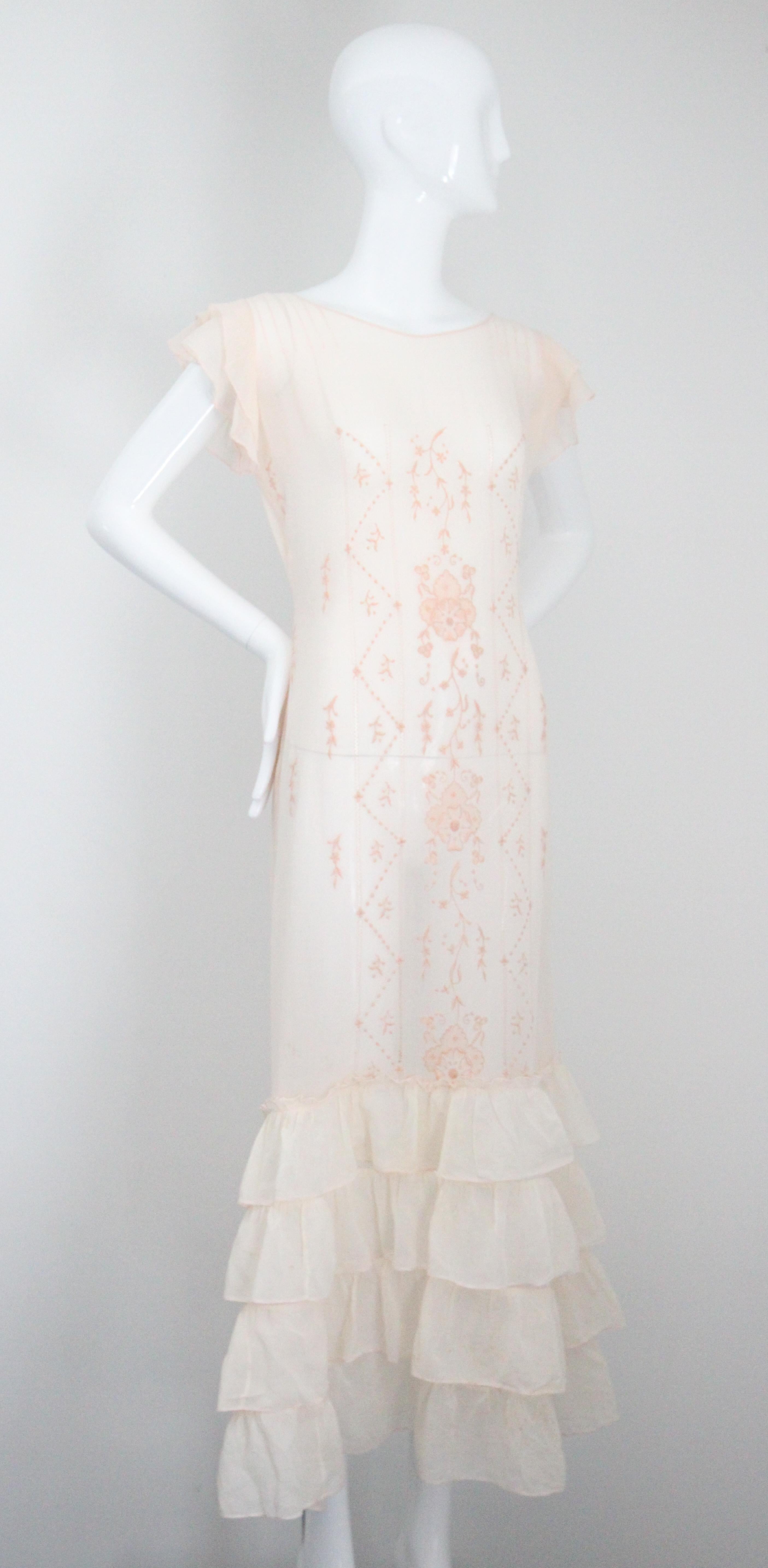 Women's or Men's Vintage 1930's Cotton Embroidered Day Dress Pale Pink Floral 1930s UK 8 US 4 For Sale