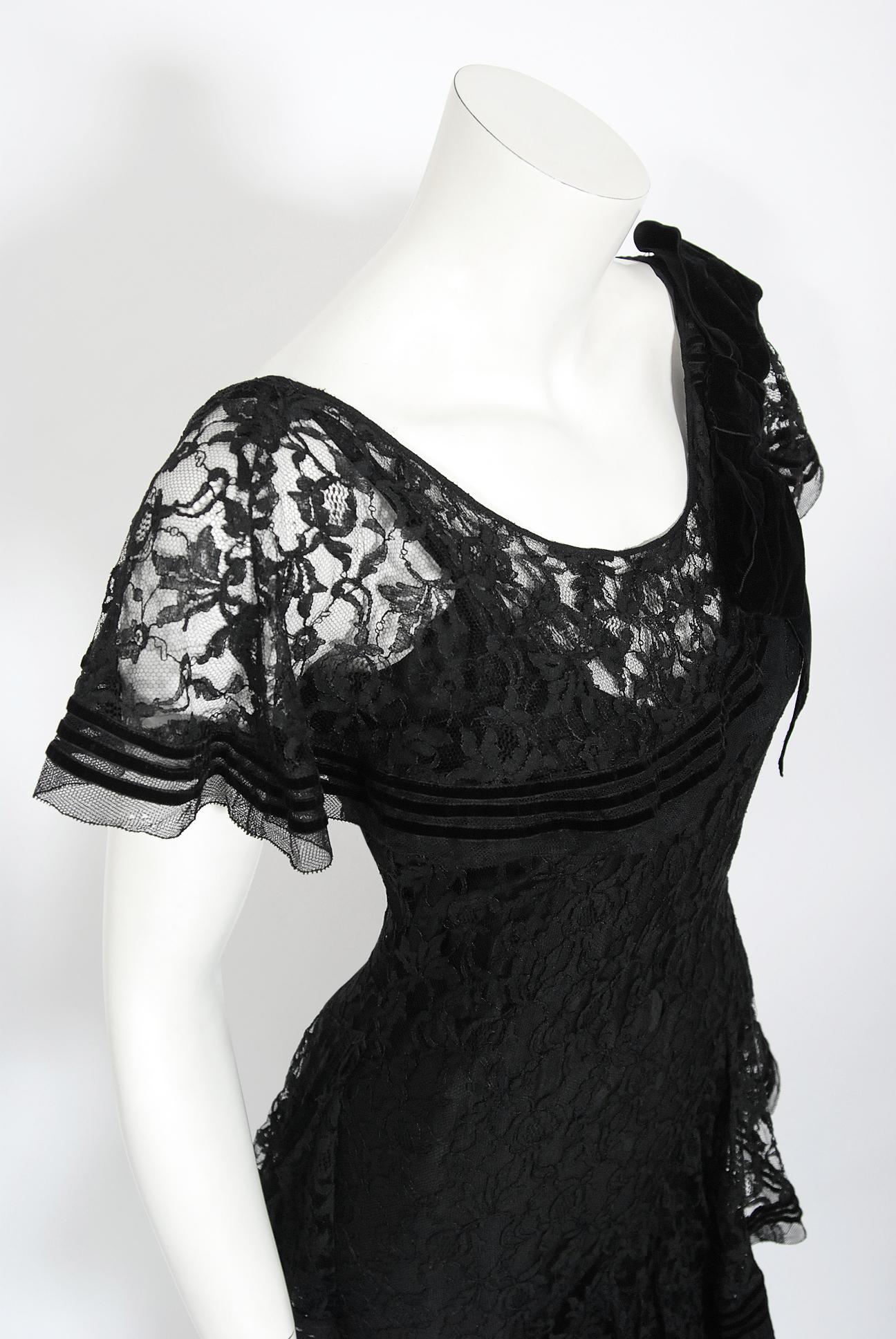 Women's Vintage 1930's Couture Black Lace Flutter Velvet Bow Tiered Swirl Bias-Cut Gown