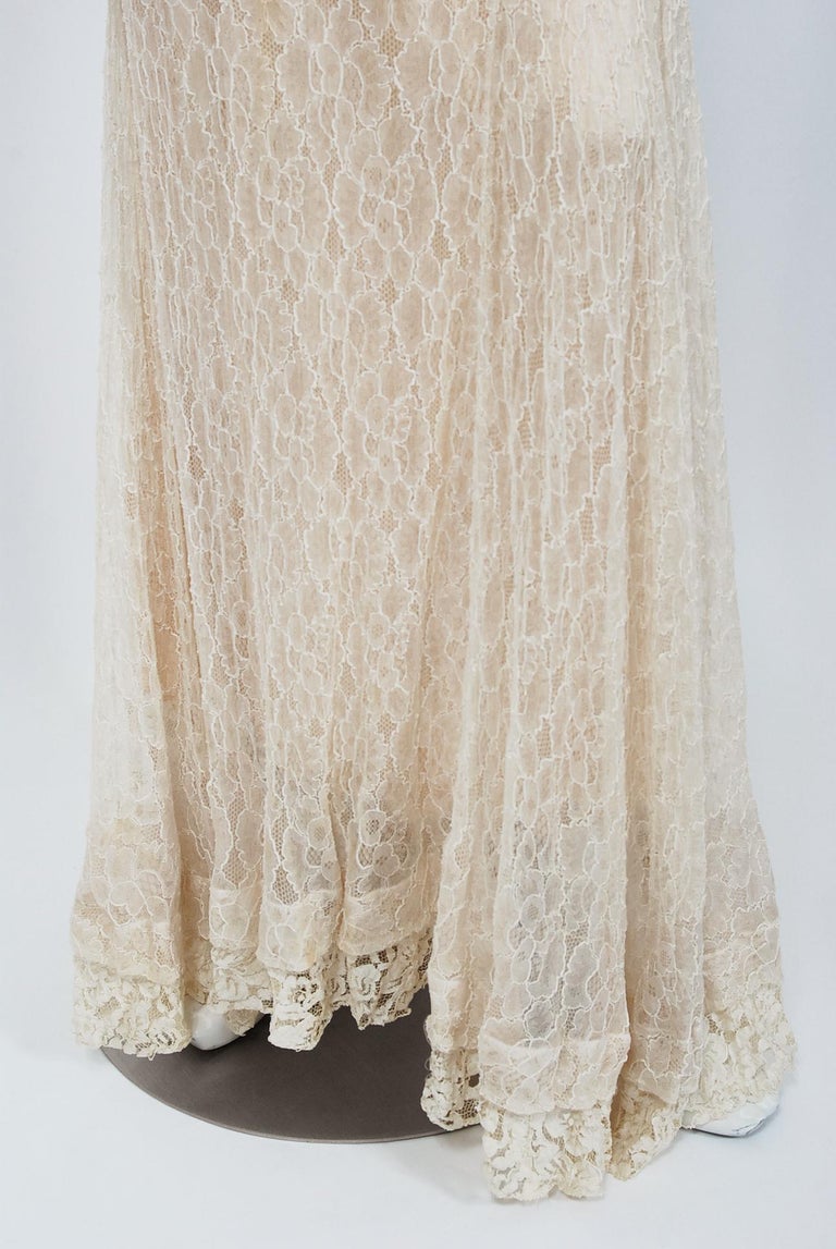Vintage 1930's Couture Ivory Lace Nude Illusion Backless Bias-Cut Gown & Jacket For Sale 8
