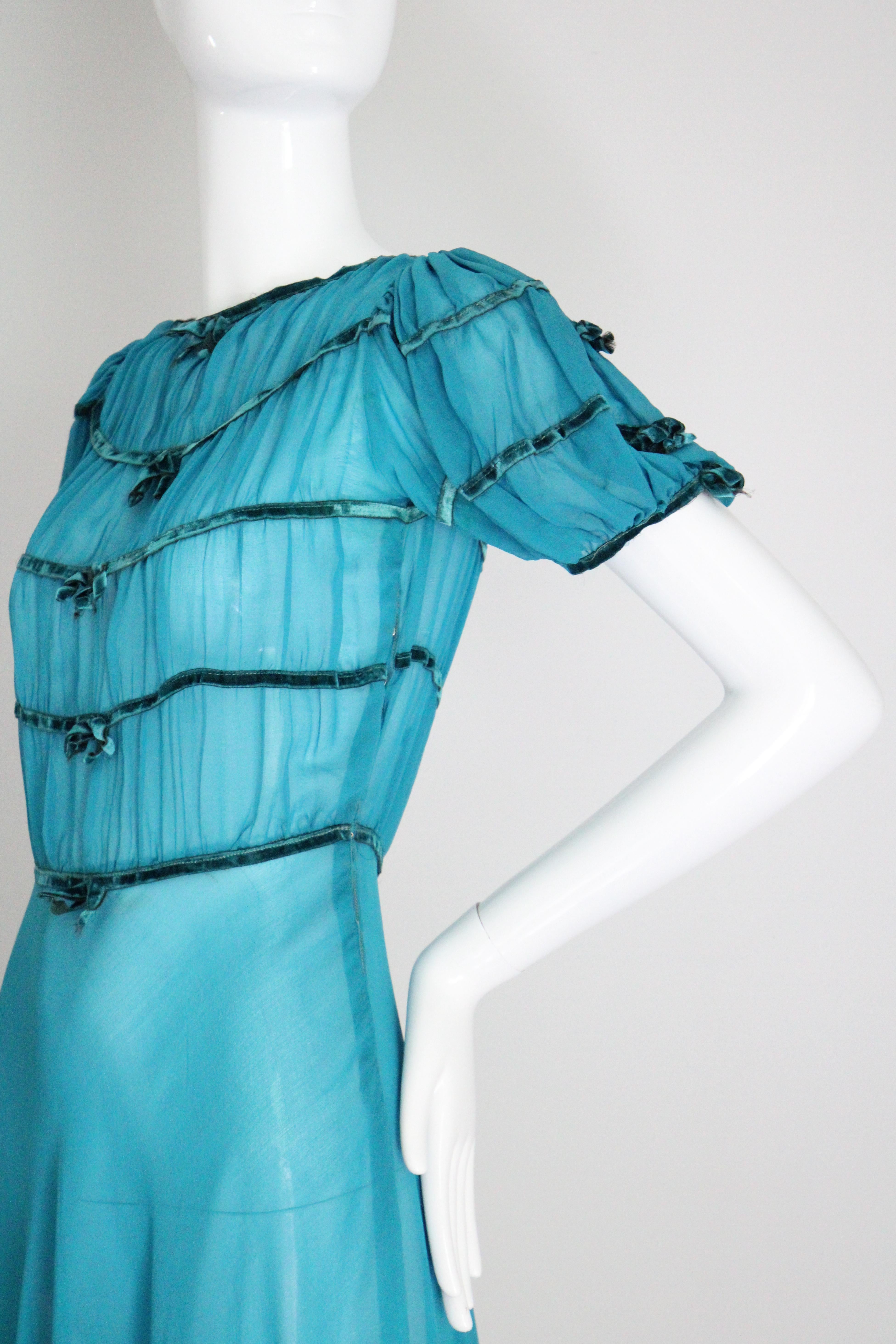 Vintage 1930's Dress Turquoise blue silk chiffon velvet  robe à nœuds UK 8 US 4 en vente 4
