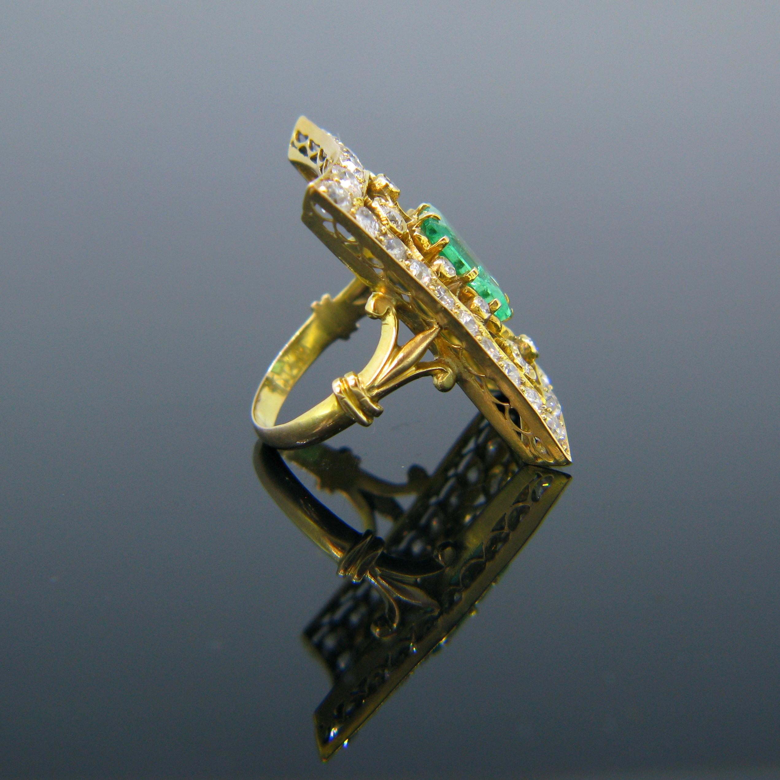 Retro Vintage 1930s Emerald Diamonds Yellow Gold Ring