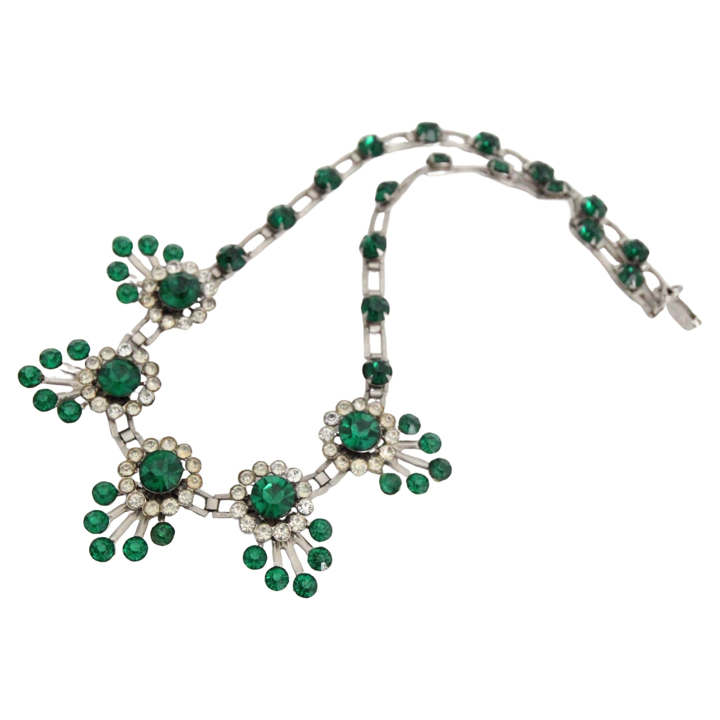 Vintage 1930's emerald green rhinestone silver rhinestone floral necklace For Sale