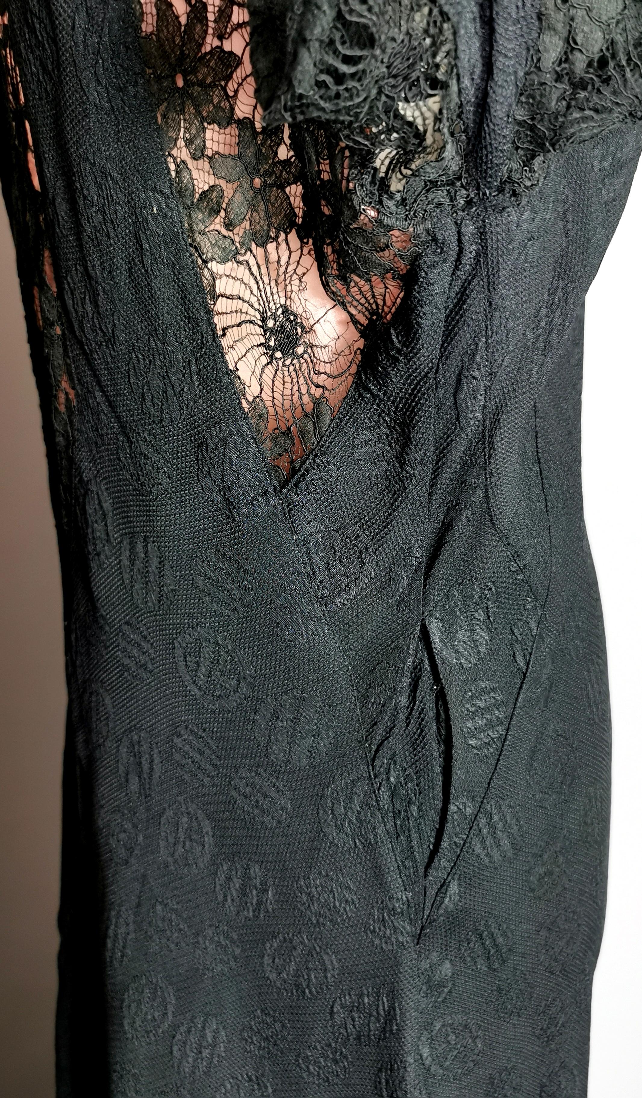 Vintage 1930's evening dress, Black lace, pink  For Sale 7