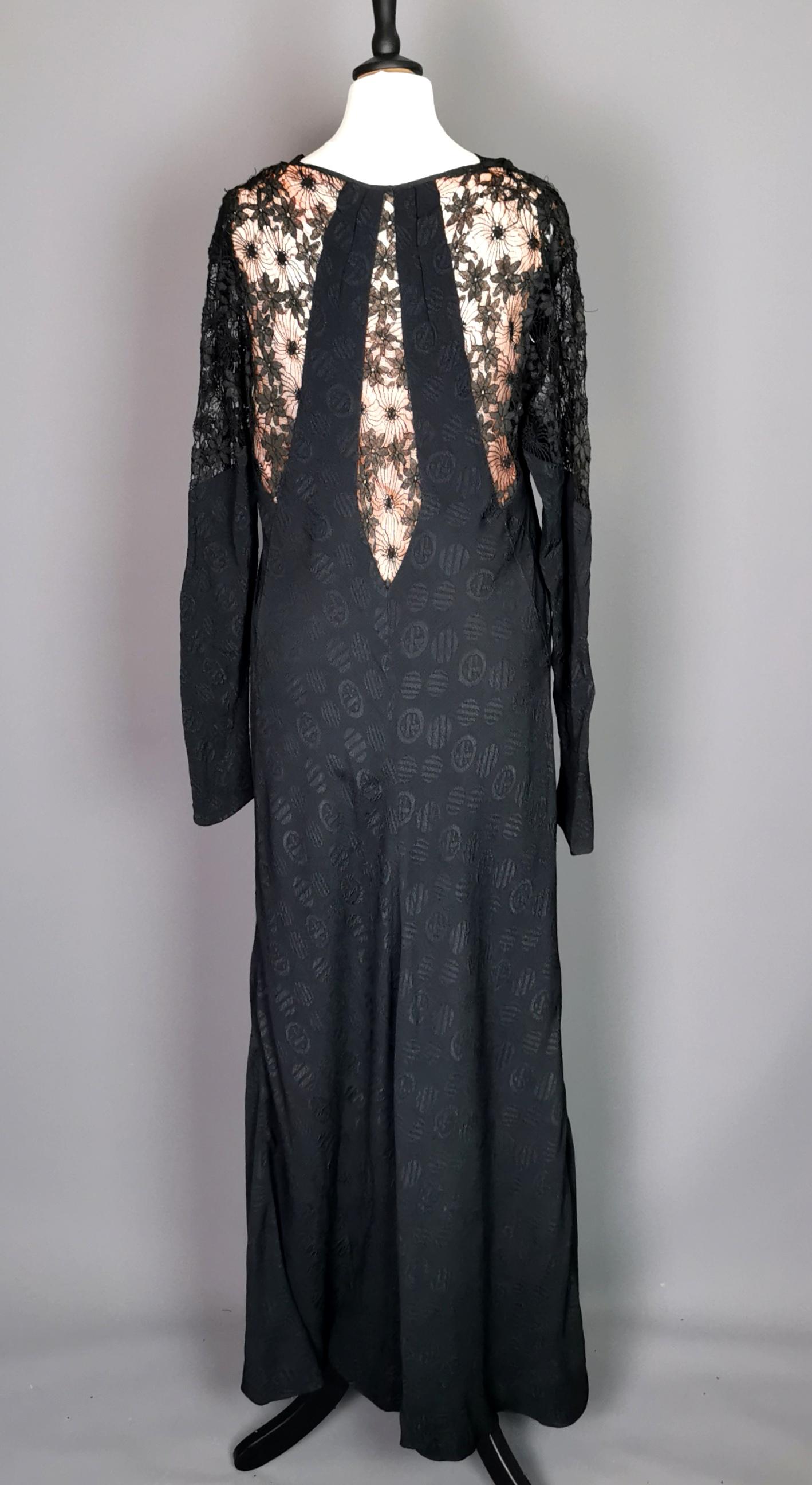 Vintage 1930's evening dress, Black lace, pink  For Sale 13