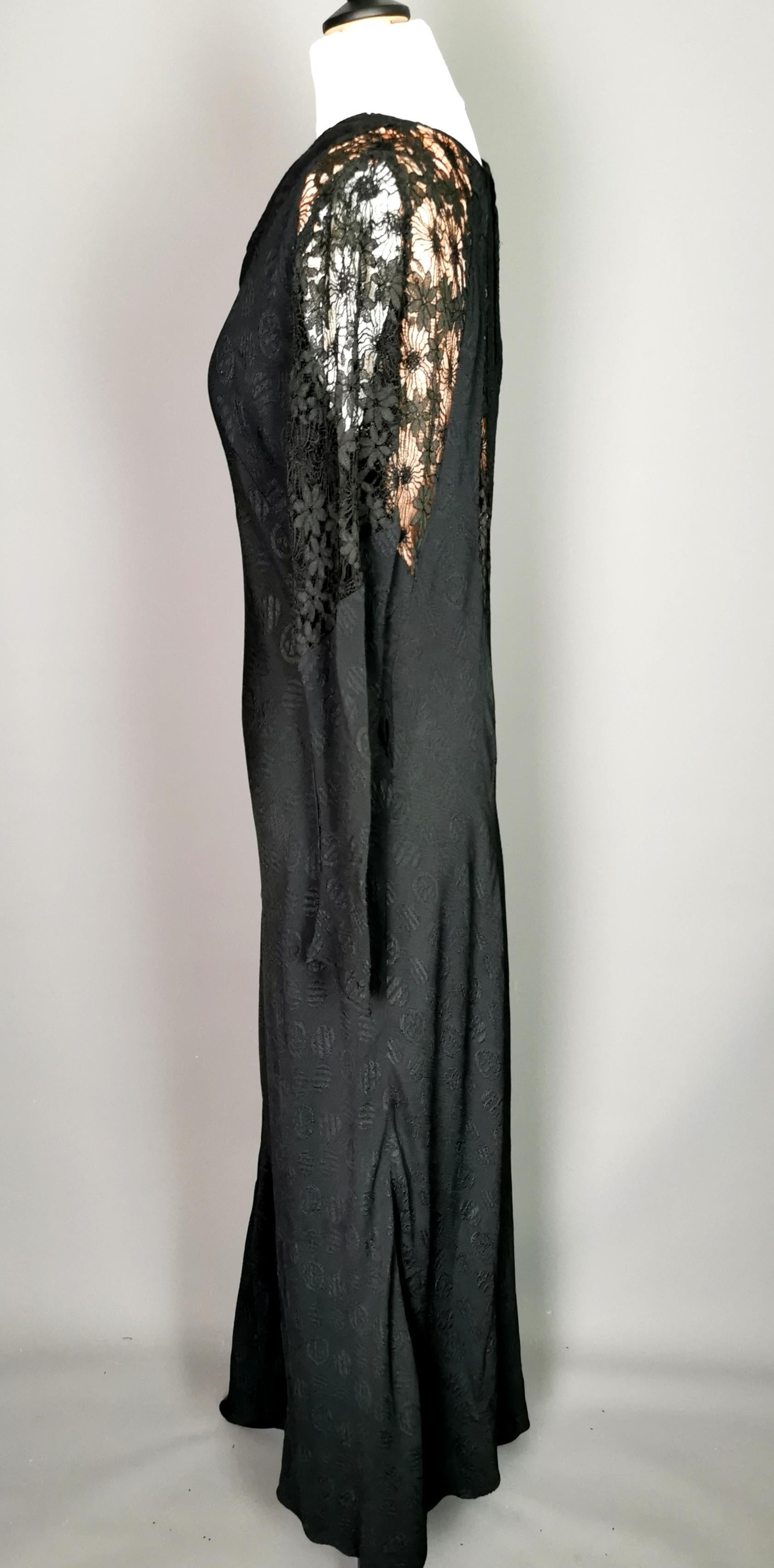 Vintage-Abendkleid aus schwarzer Spitze, rosa, 1930er Jahre  im Zustand „Relativ gut“ im Angebot in NEWARK, GB