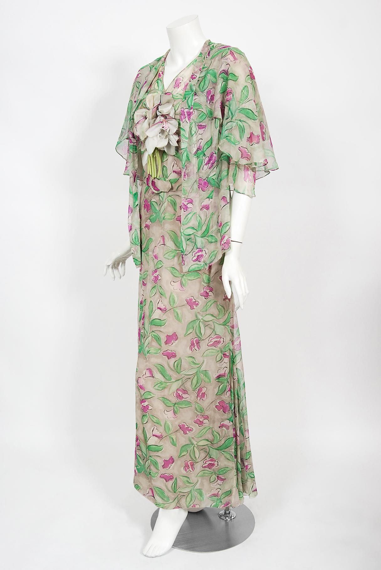 Women's Vintage 1930's Fashion Originators Guild Floral Print Silk Chiffon Gown & Jacket For Sale