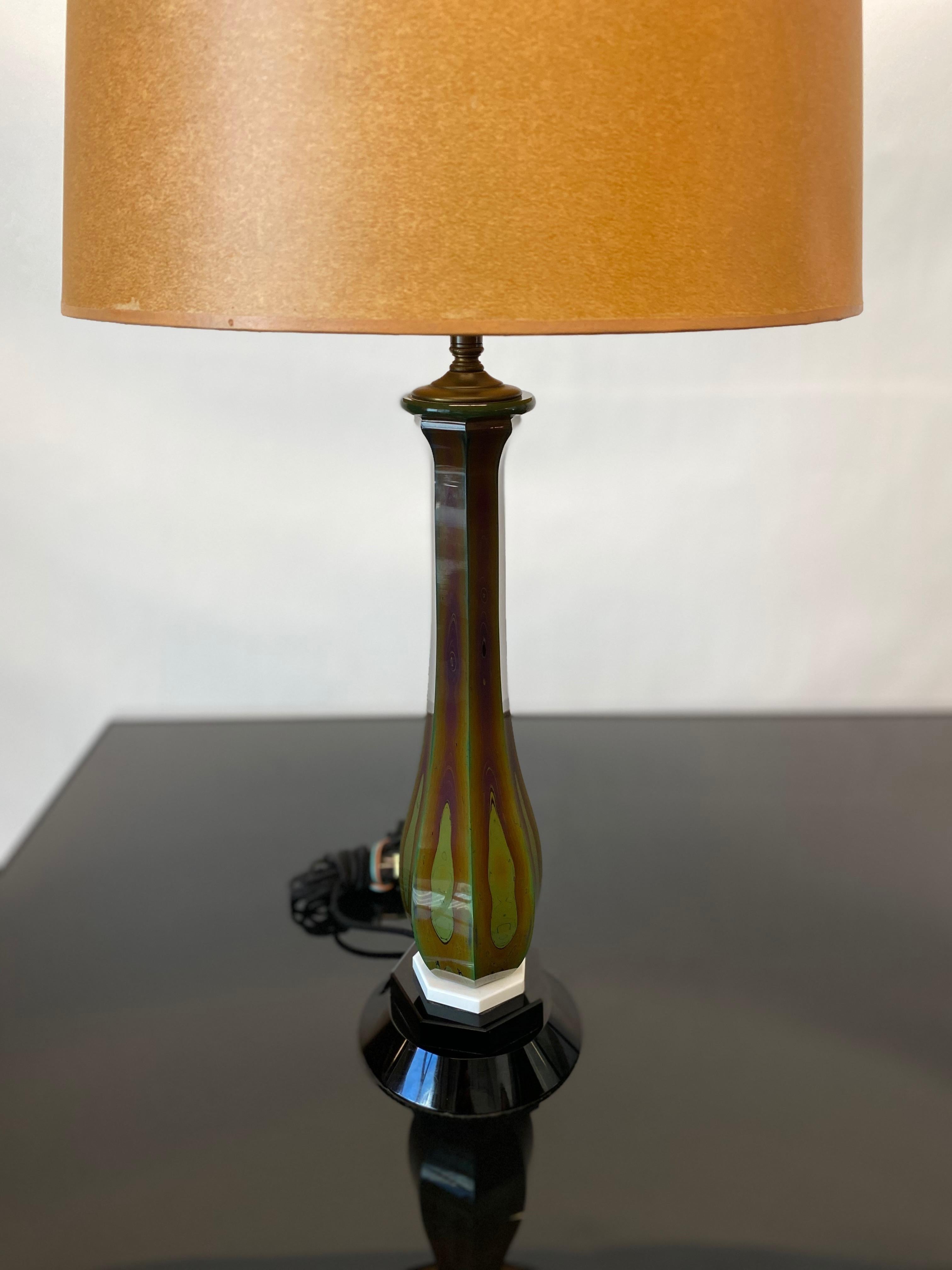 Unknown Vintage 1930s Fine French Art Deco Multicolored Cut Glass Table Lamp For Sale