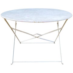 Table ronde pliante en métal peint en blanc antique des années 30