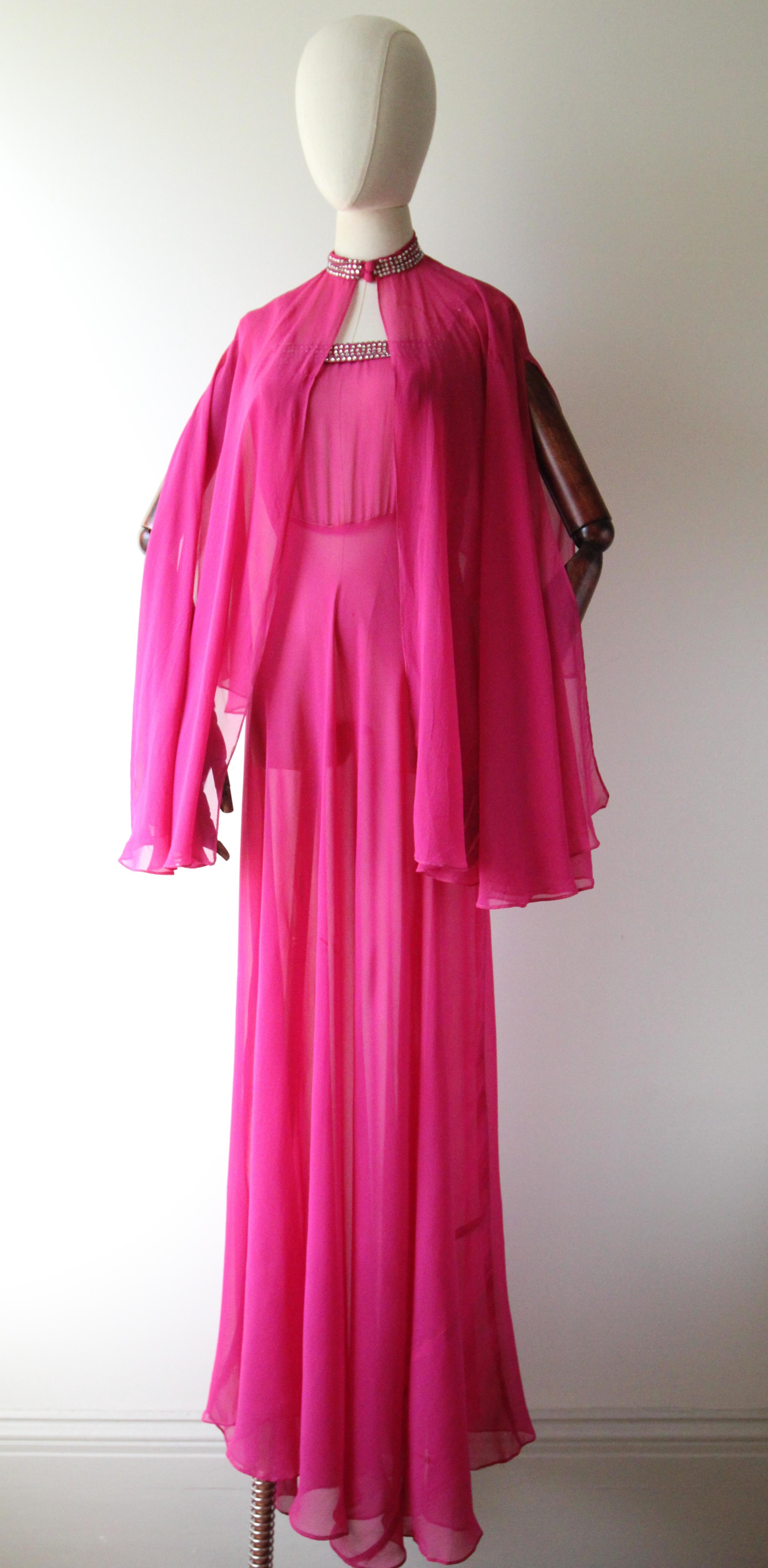 Vintage años 30 Vestido de noche de seda rosa fucsia a juego con capa pedrería UK 6 US 2 en venta 12