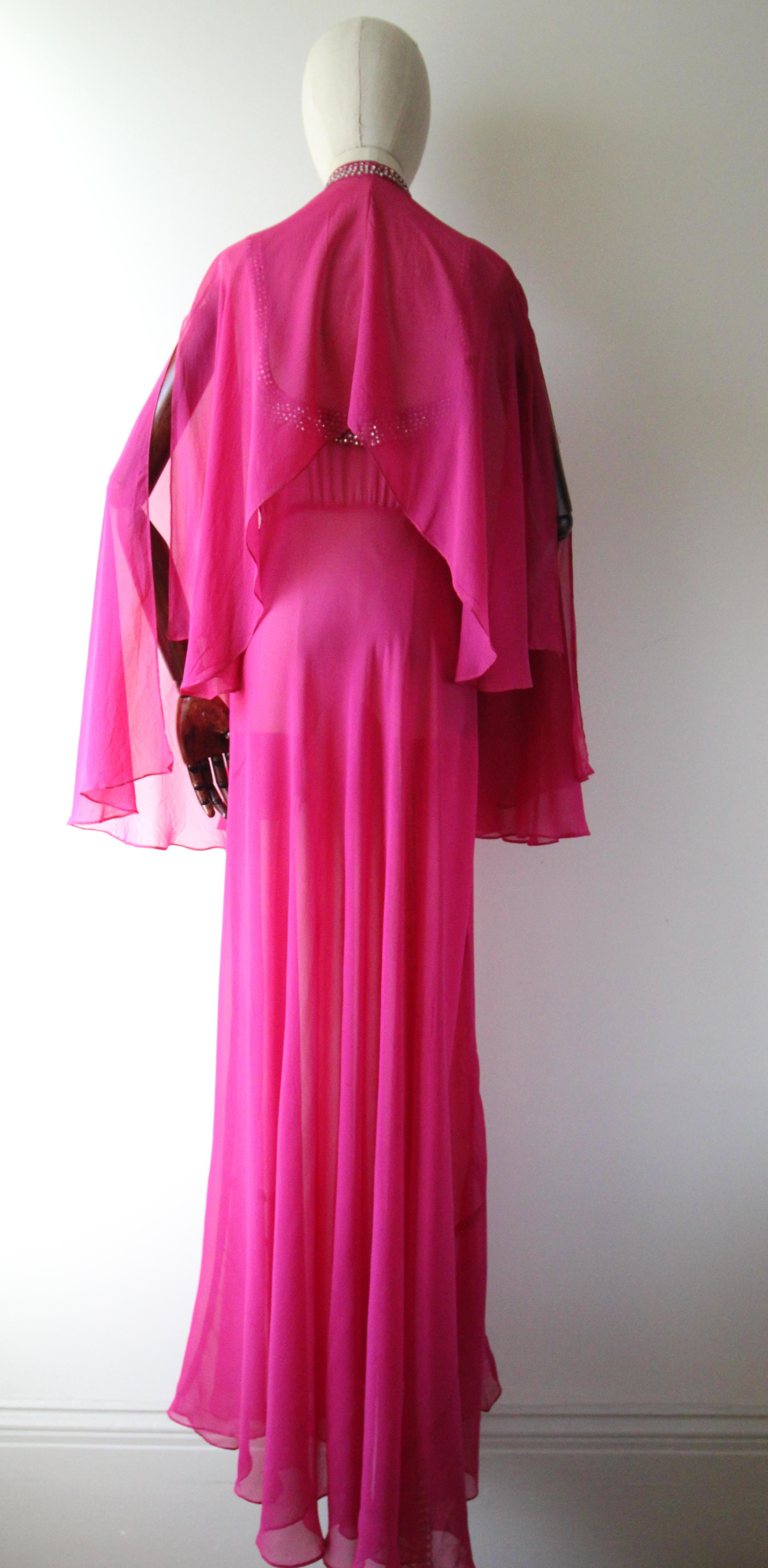 Vintage años 30 Vestido de noche de seda rosa fucsia a juego con capa pedrería UK 6 US 2 en venta 15