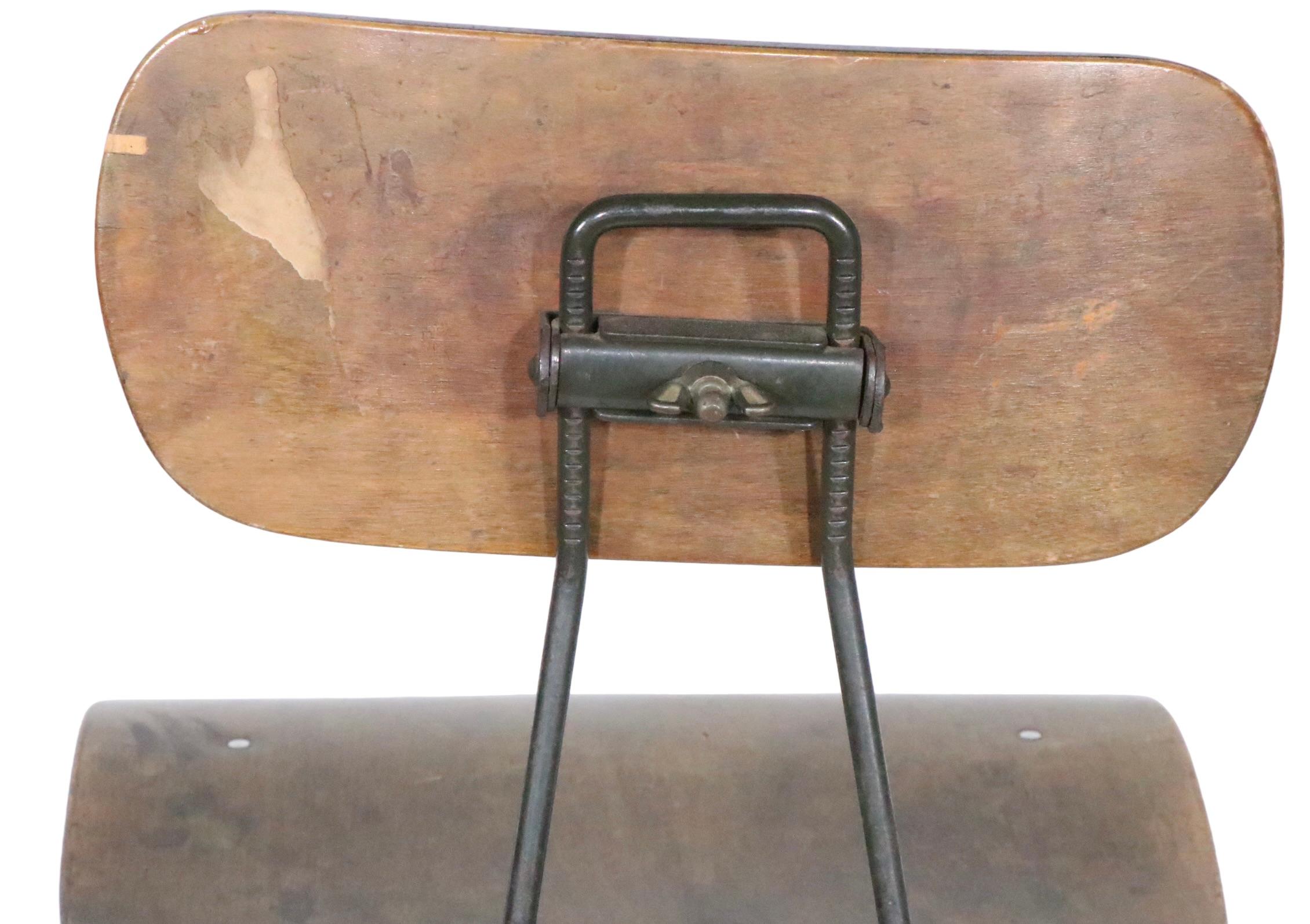 Tabouret industriel Rask Work d'époque des années 1930 par Toledo Furniture Company 6