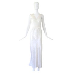 Vintage-Nachthemd aus elfenbeinfarbenem Rayon-Satin mit Blumenmuster aus den 1930er Jahren, Größe UK 8, US 4