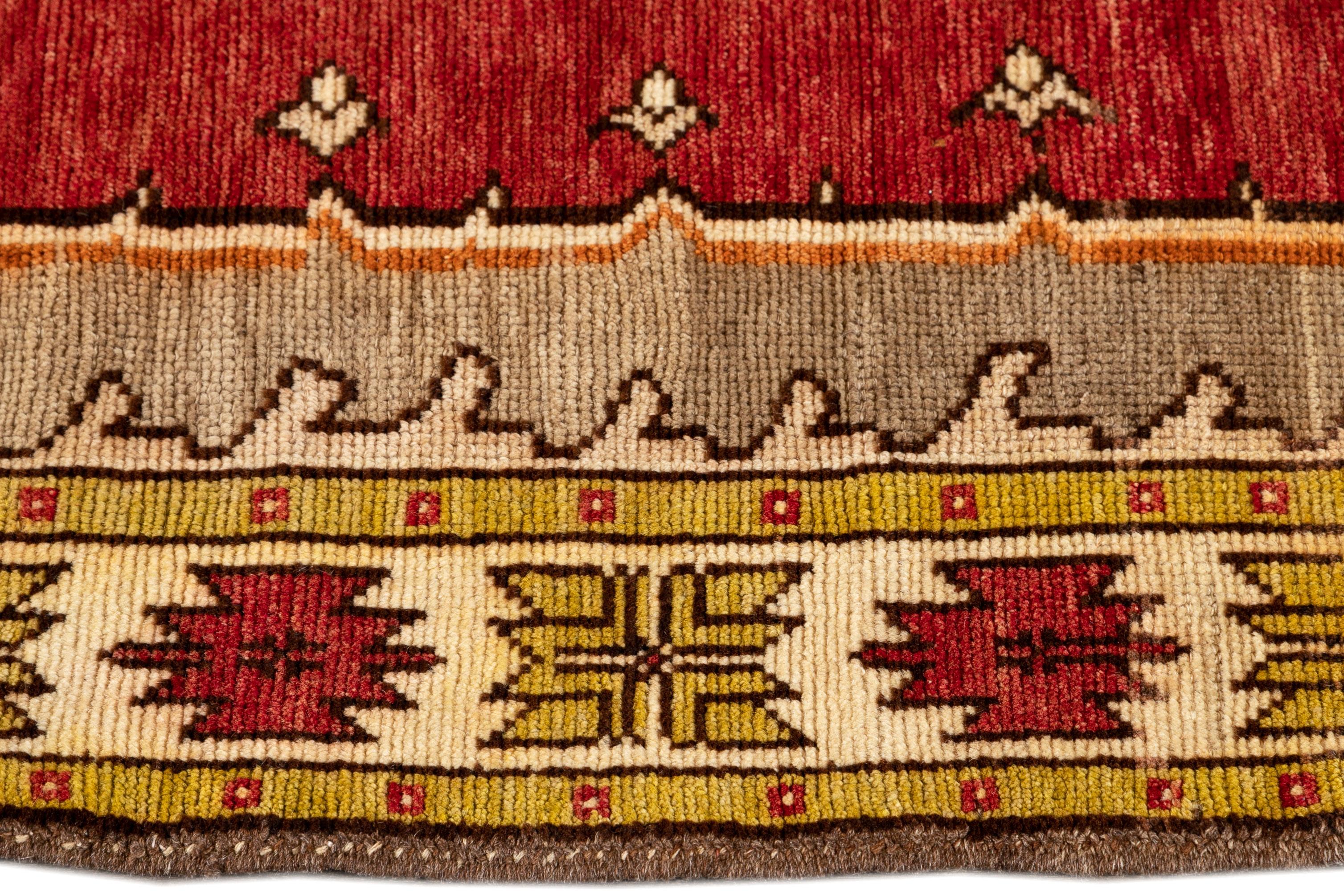Khotan-Teppich aus den 1930er Jahren (Mitte des 20. Jahrhunderts) im Angebot
