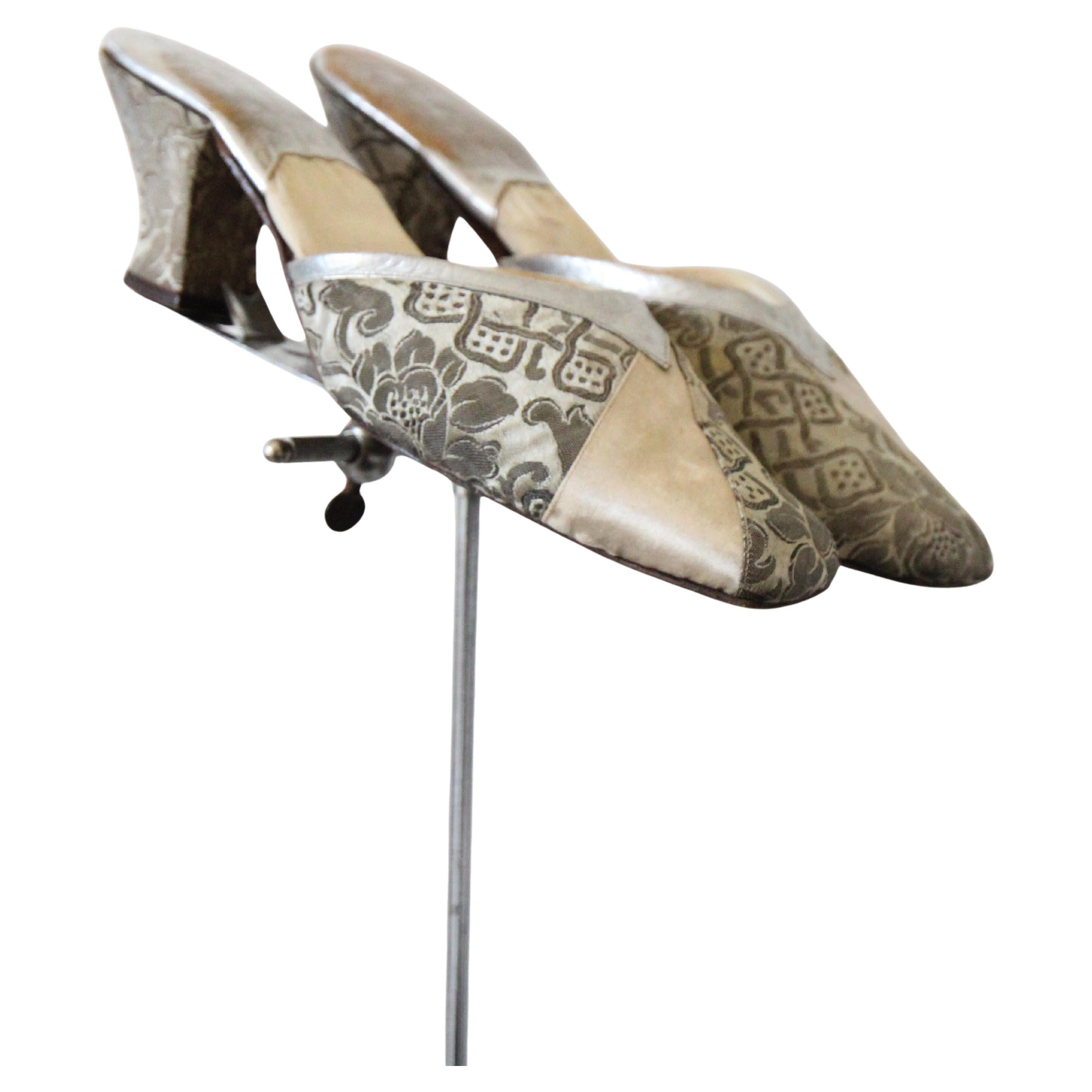 Vintage 1930
s Lamé Mule Slippers Art deco satin and lamé slippers UK 3 US 5 For Sale