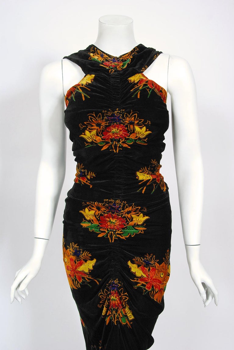 Vintage 1930's Lewis Aronson Couture Floral Ruched Silk Velvet Bias-Cut Gown  In Good Condition For Sale In Beverly Hills, CA