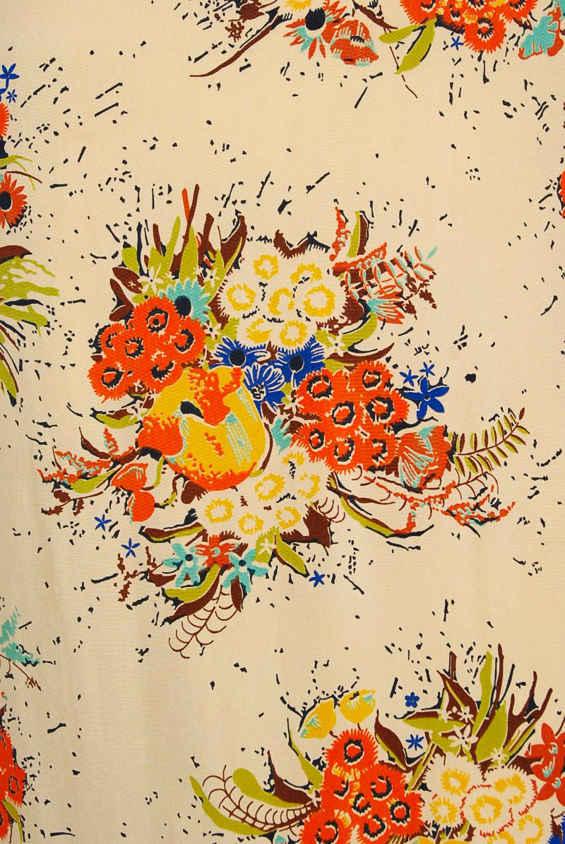 Vintage 1930s Marigold Floral Garden Print Silk Flutter-Sleeve Ruffle Maxi Dress For Sale 3