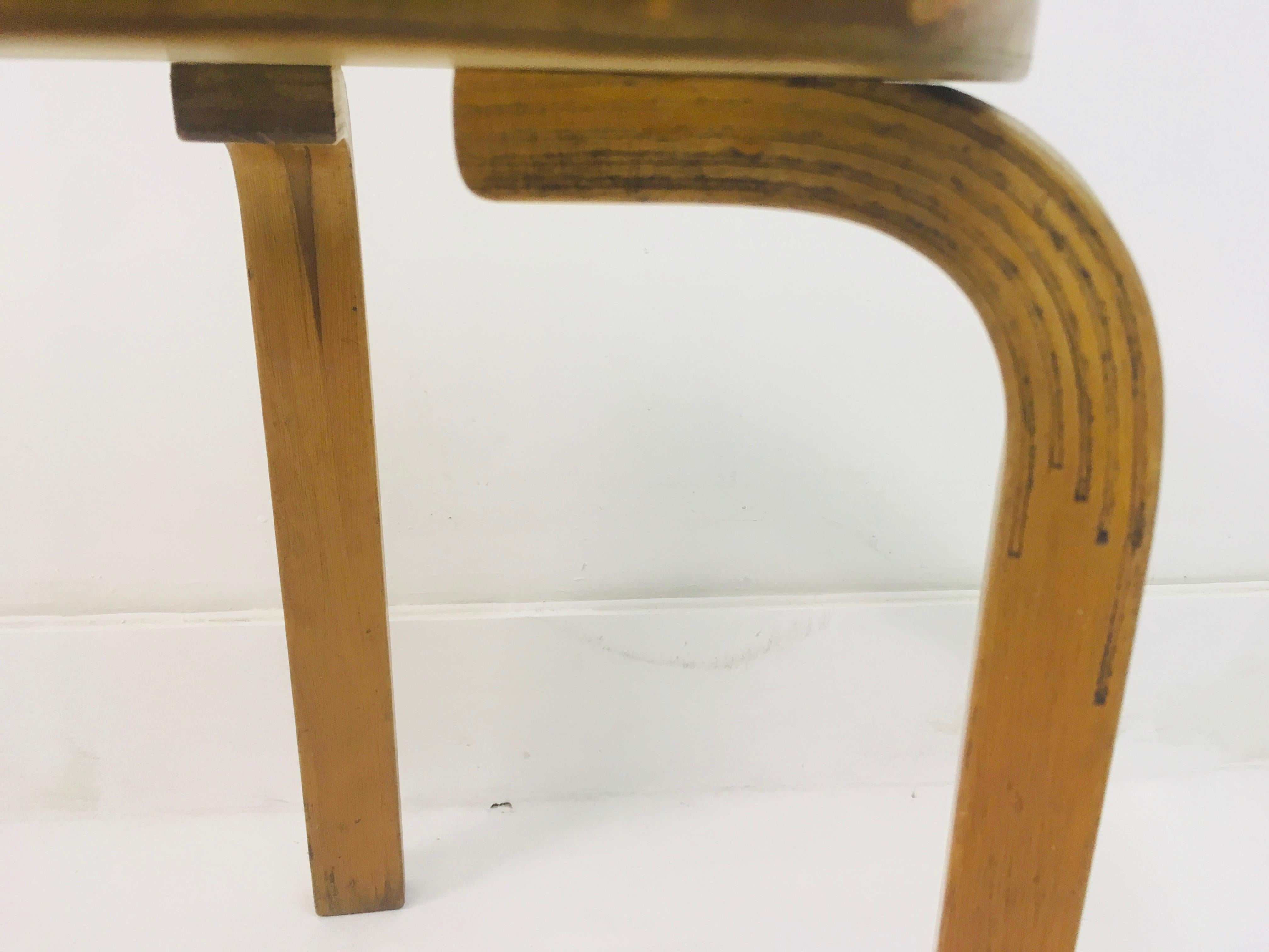 Vintage 1930s Model 60 stool by Alvar Aalto for Finmar In Good Condition In London, London