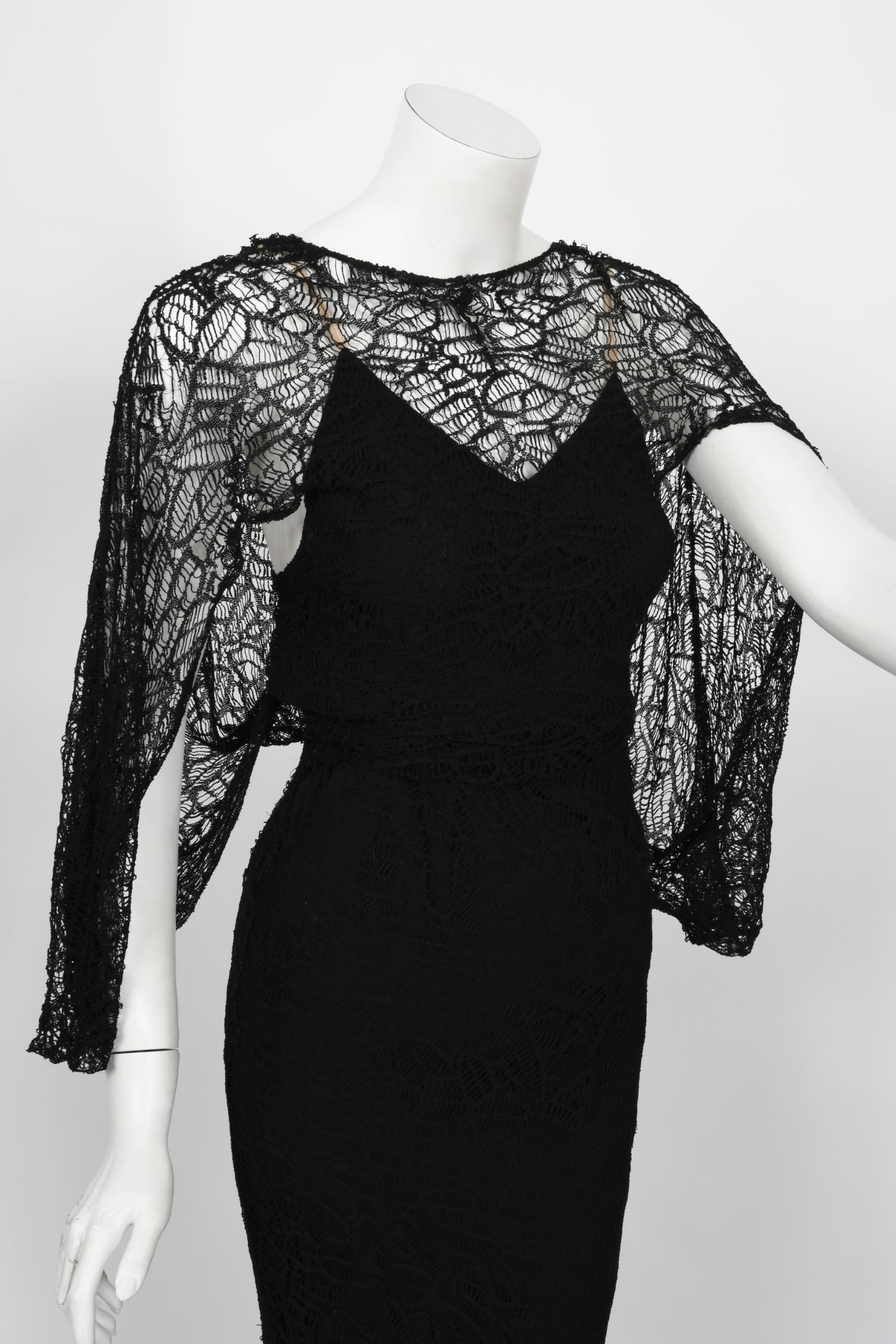 Vintage 1930's Molyneux Haute Couture Black Lace Winged Sleeve Bias-Cut Gown 4
