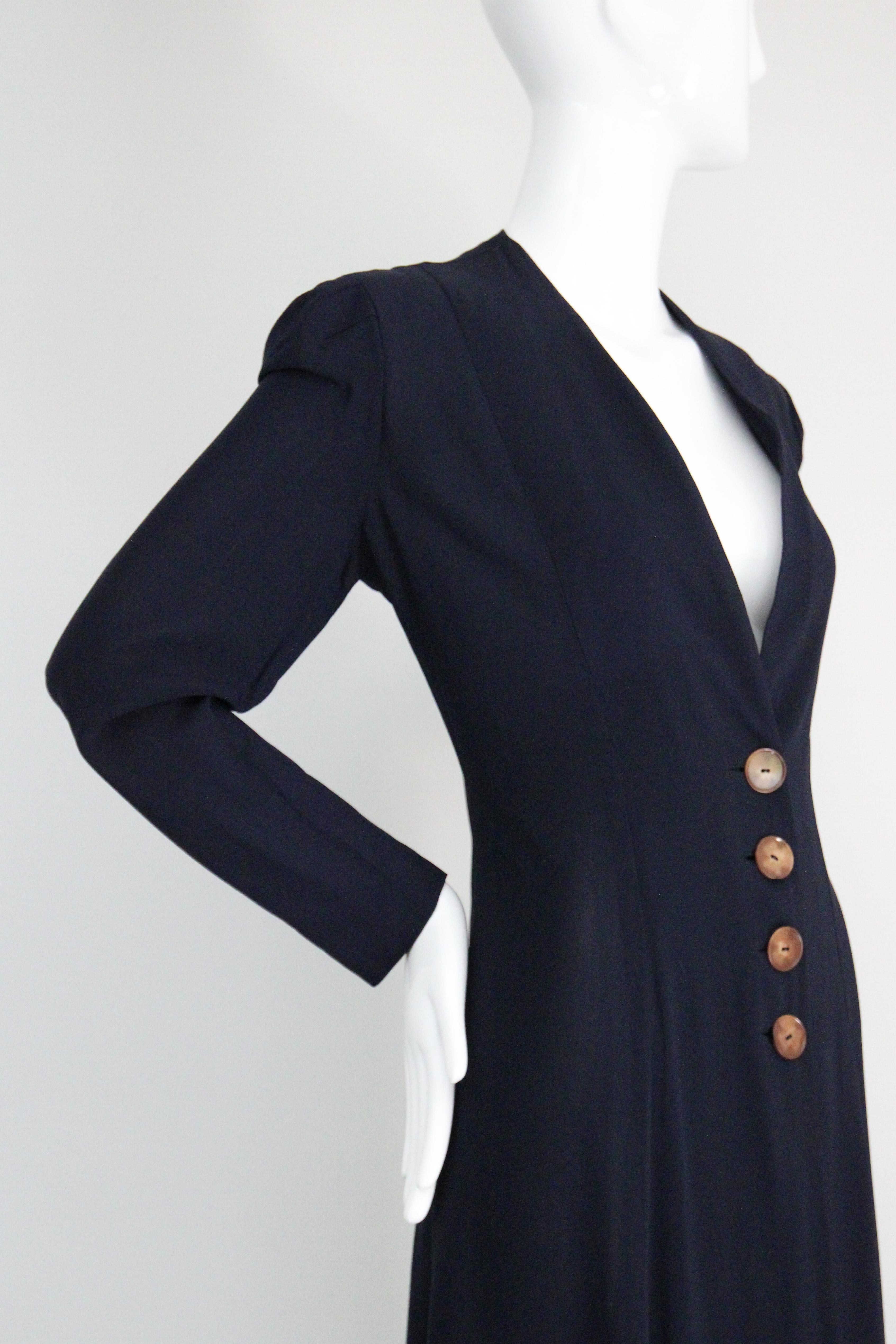 Vintage 1930's navy blue coat 1930's navy spring lightweight coat UK 12 US 8 In Good Condition For Sale In Cheltenham, GB