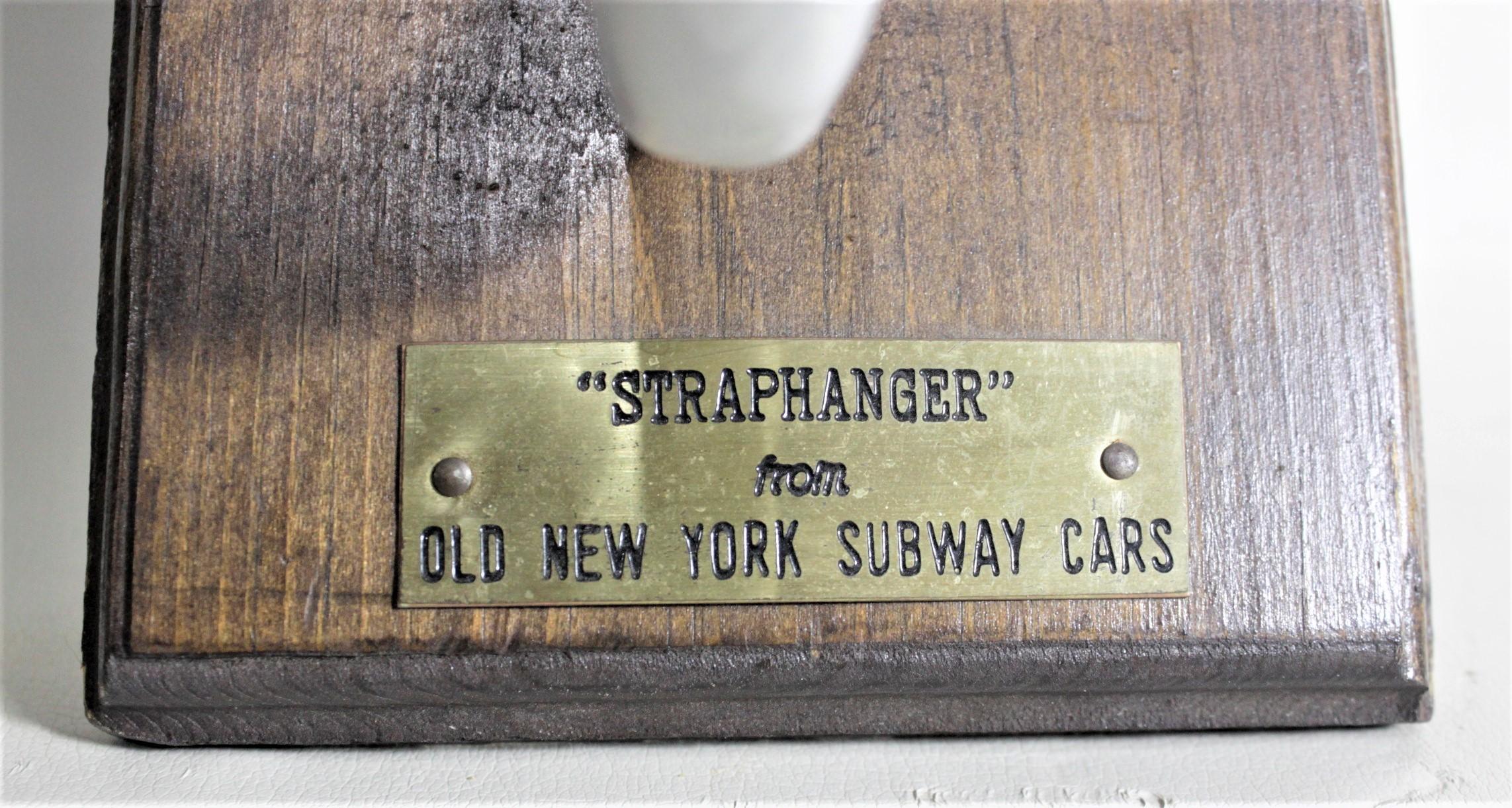 Fer Poignée de voiture de métro « Straphanger » vintage de la vieille ville de New York montée des années 1930 en vente