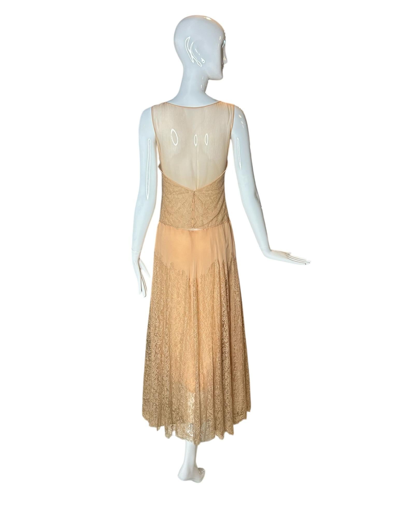 Vintage 1930s Pfirsich Spitze und Seide Chiffon Drop-Waist Abendkleid im Angebot 2