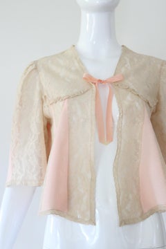 Vintage 1930s Peach Rayon Lace Bed Jacket with Ribbon Tie, US 6 UK 10