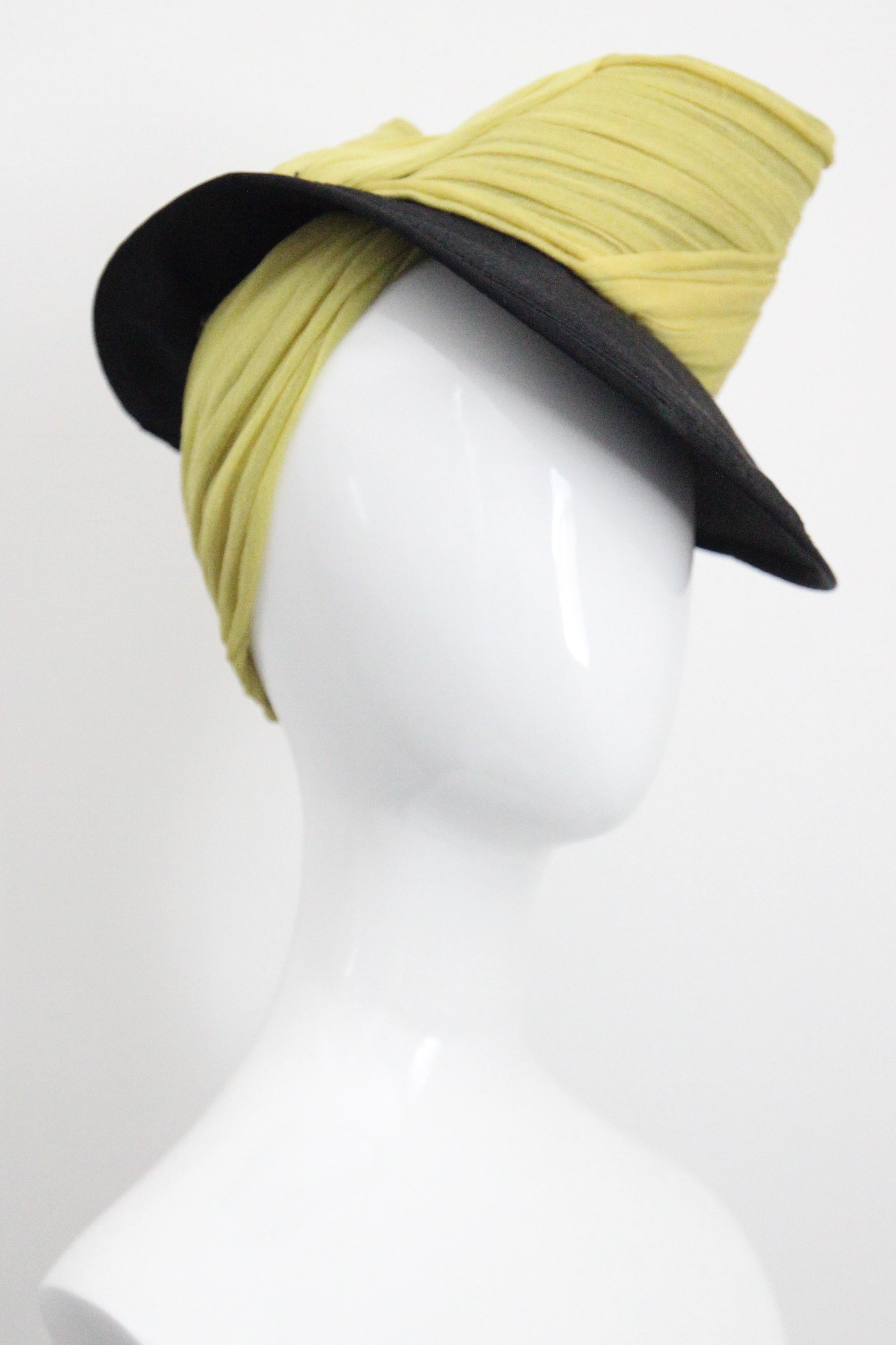 Vintage 1930's Percher Hat Chartreuse Green Black Straw Trilby Hat For Sale 2