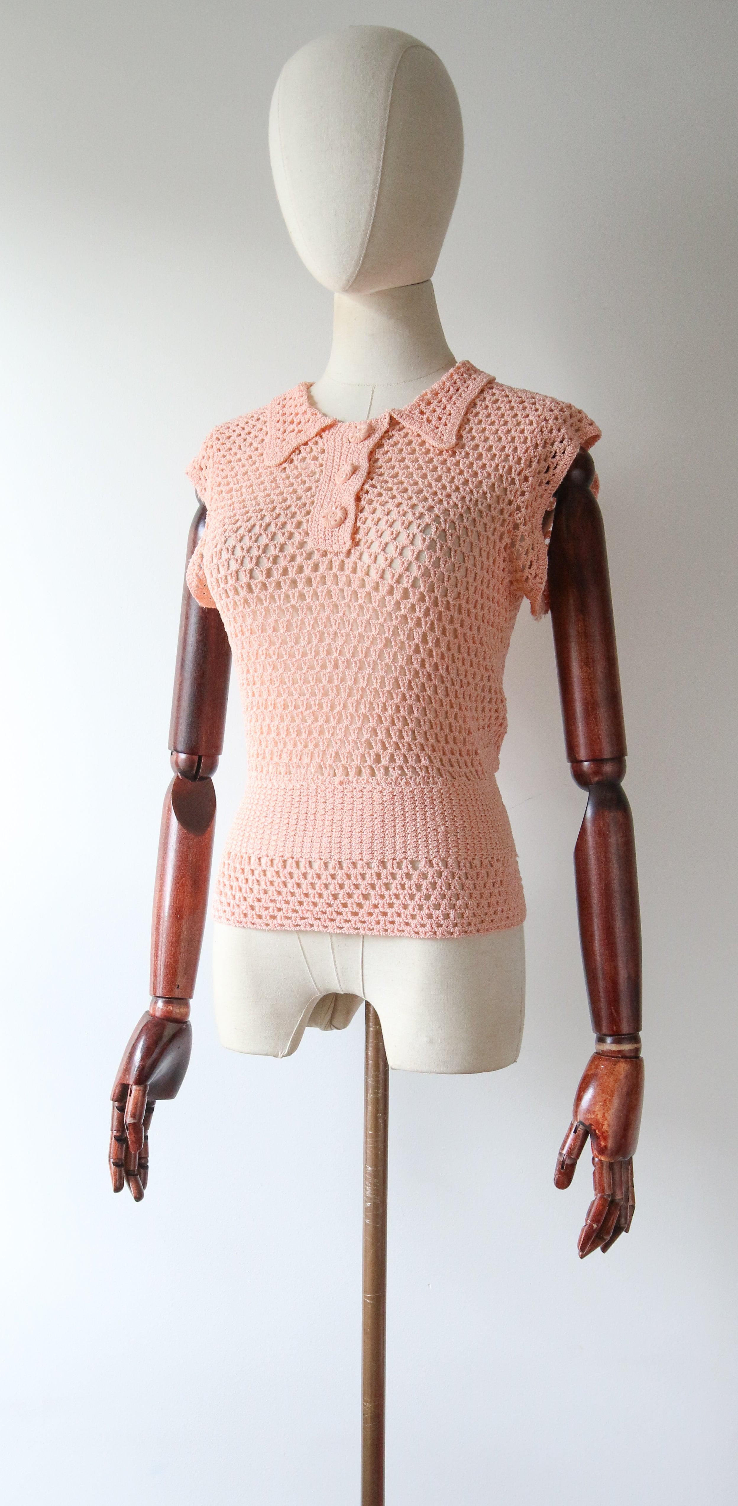 Vintage 1930 rosa rayon uncinetto camicetta aderente 1930 uncinetto top UK 10 US 6 in vendita 1