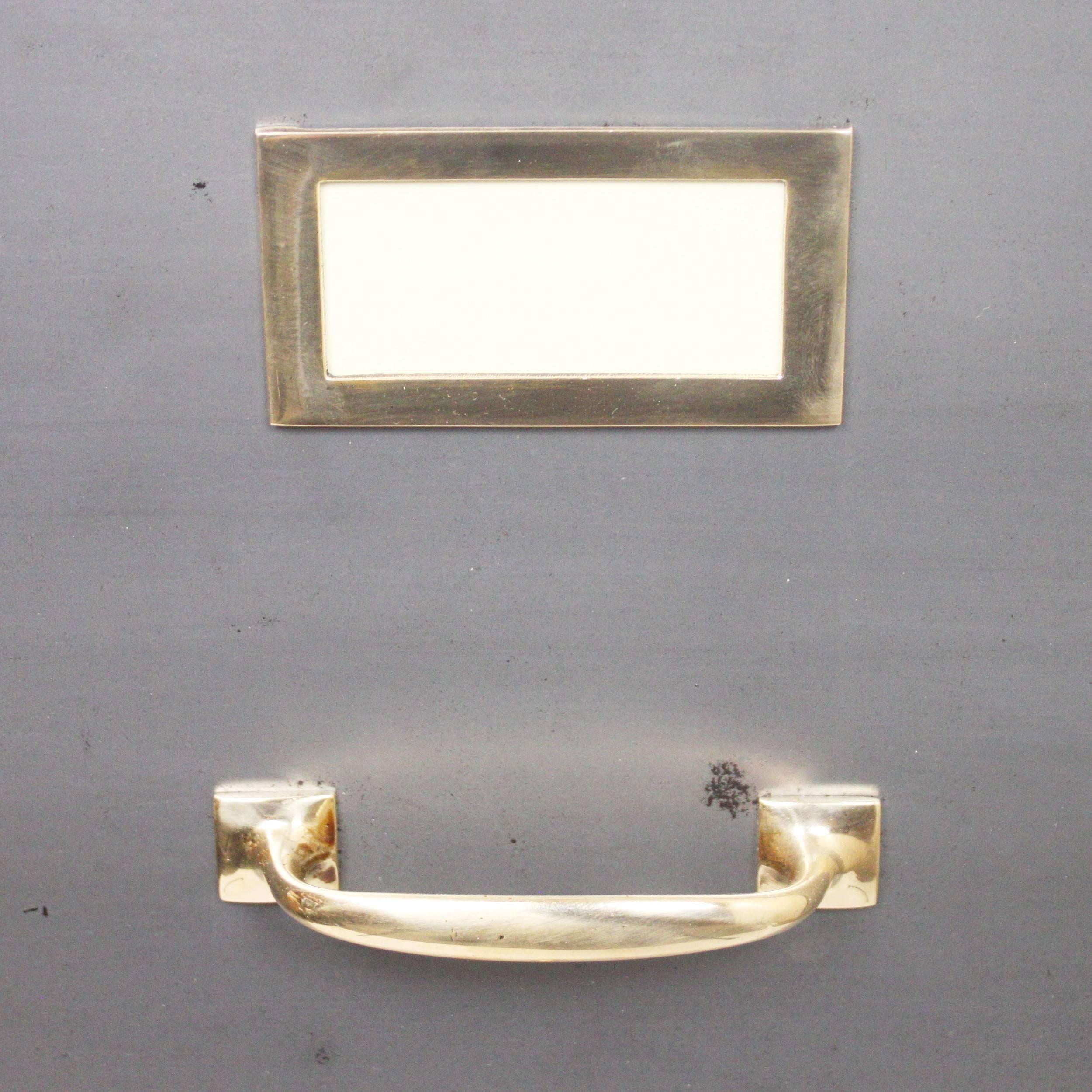 Vintage 1930's Rohstahl & Messing Industrie Metall Aktenschrank 1