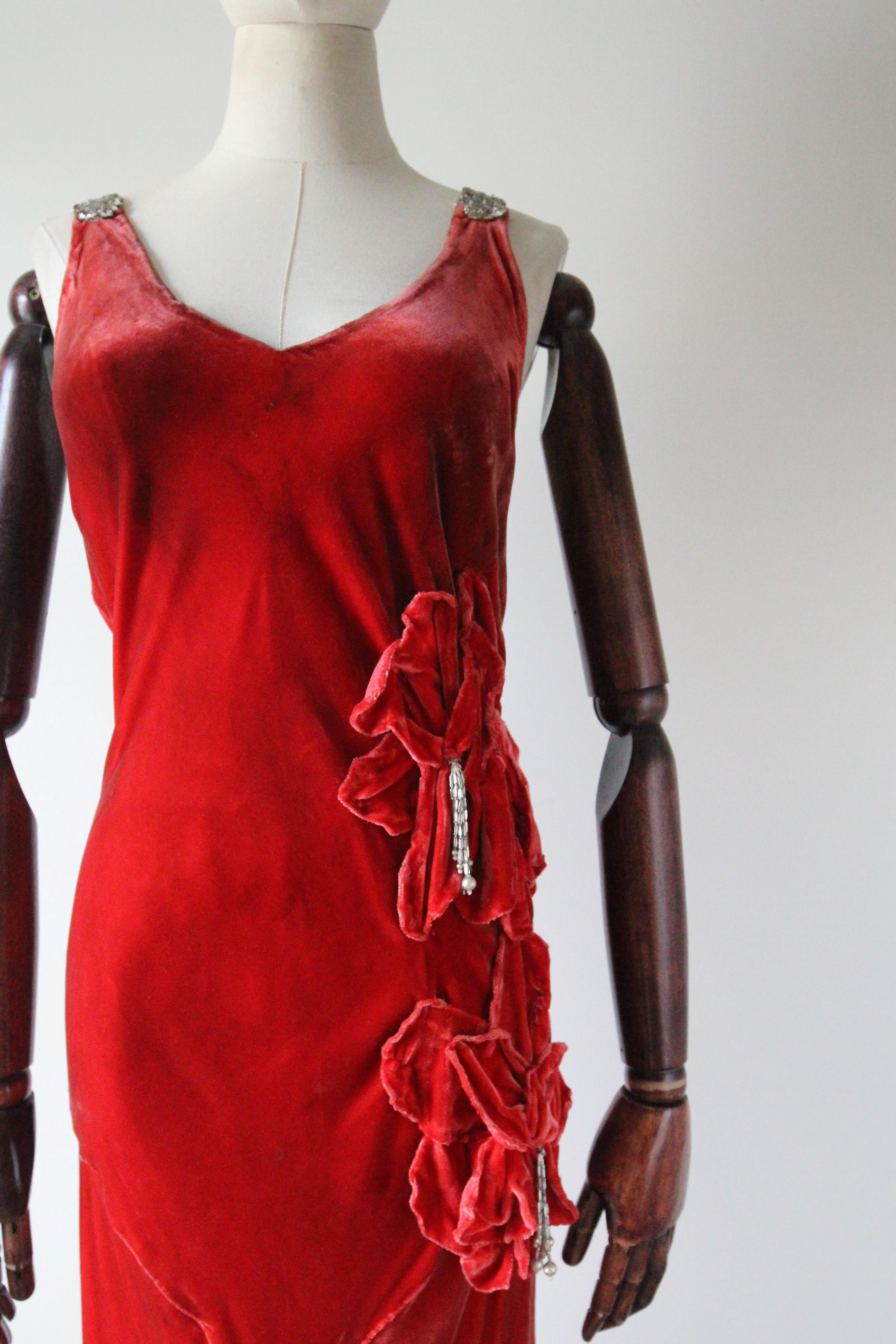 Vintage 1930's red silk velvet floral bias cut evening dress UK 8-12 US 4-8 In Good Condition In Cheltenham, GB