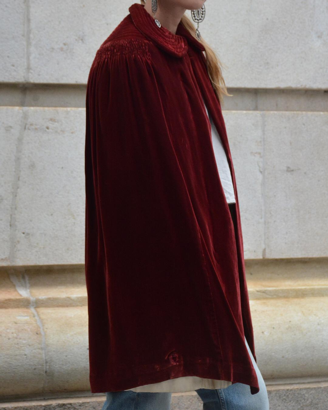 Vintage 1930s Red Velvet Cape For Sale 3