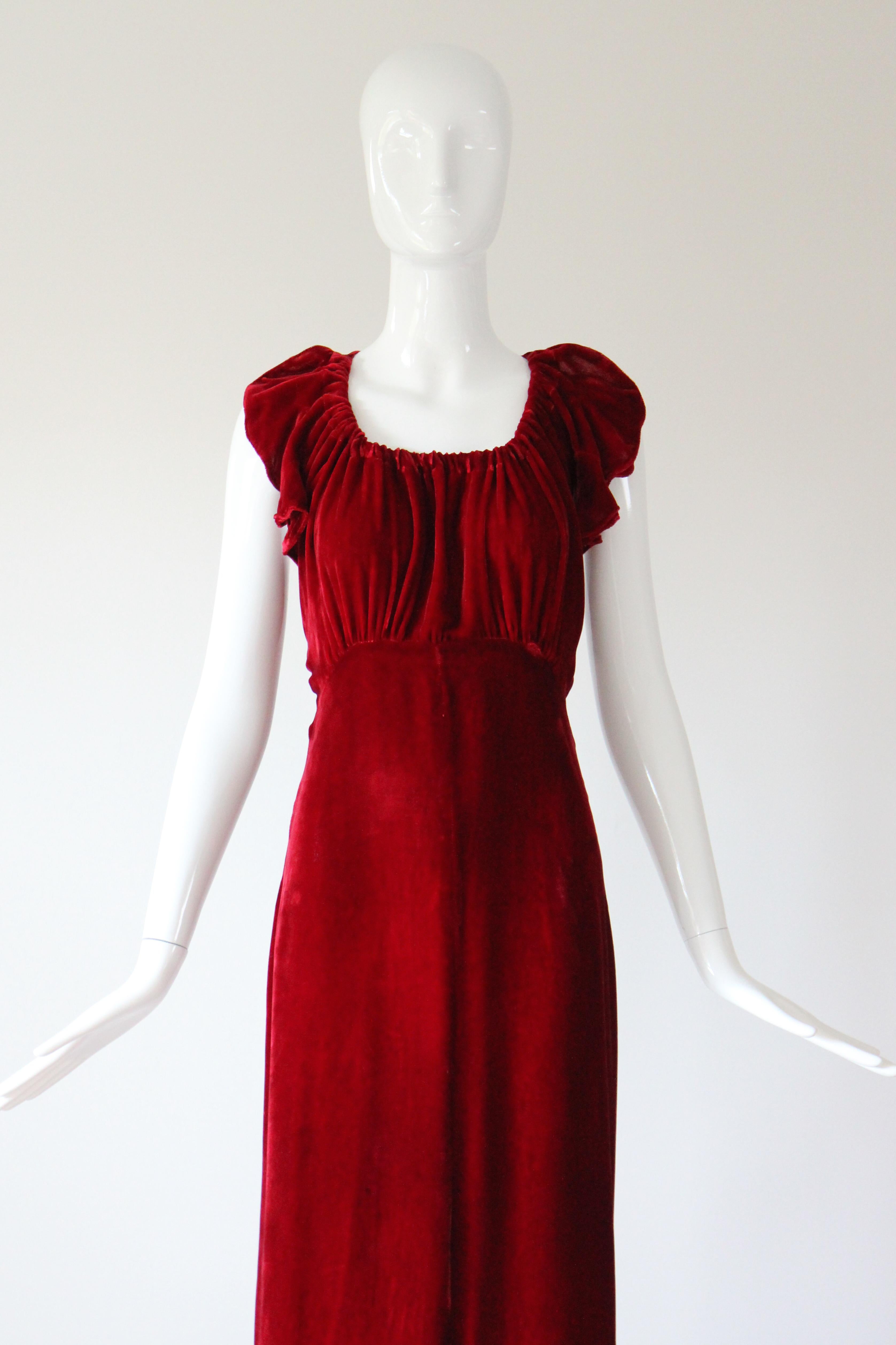 Vintage 1930's rotes Samtkleid und Jacke 1930's Schrägschnitt UK 6- 8 US 2-4 (Rot) im Angebot