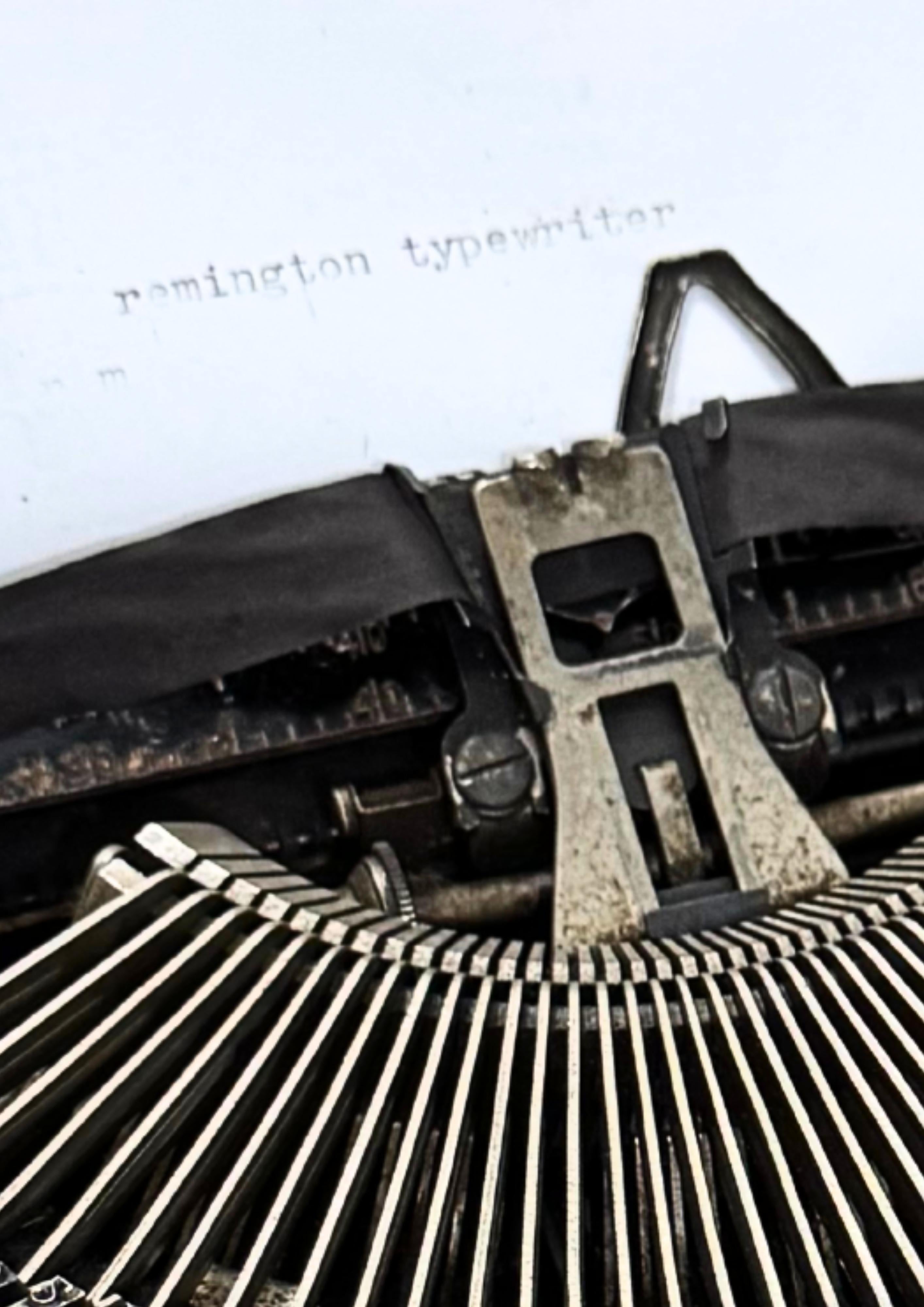 Remington-Schreibmaschine aus den 1930er Jahren im Originalkoffer im Angebot 4