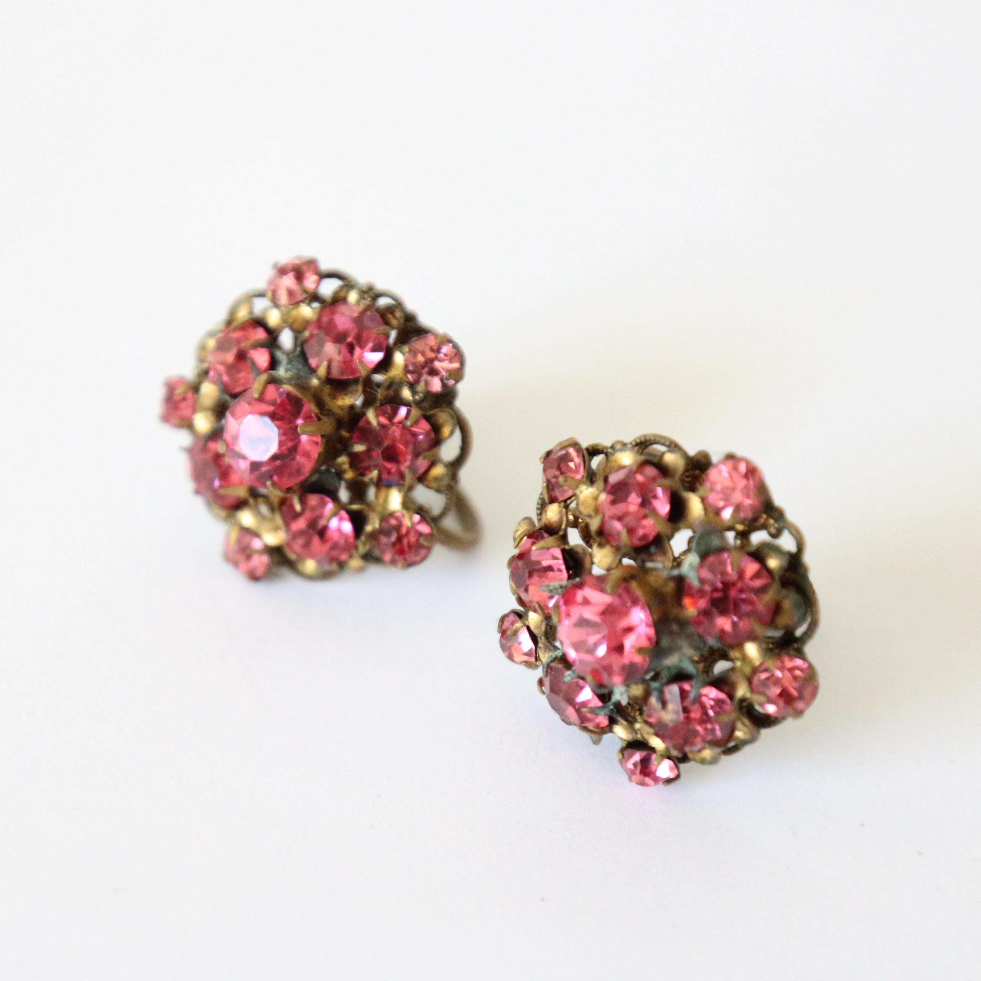 Pendientes de rosca con brillantitos vintage de los años 30 Pendientes rosas originales de los años 30 en Bueno estado para la venta en Cheltenham, GB