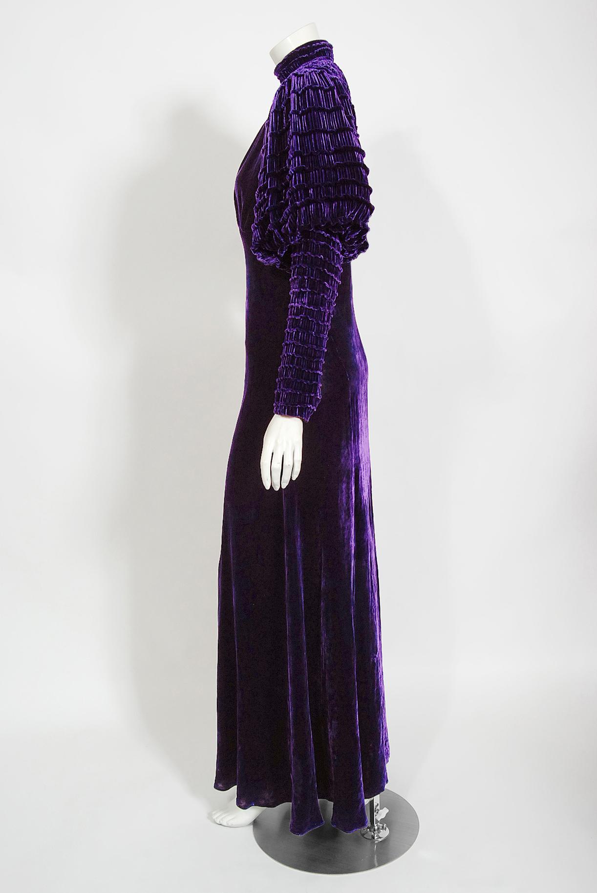 Vintage 1930's Royal Purple Silk-Velvet Ruched Mutton Sleeve Bias-Cut Deco Gown In Good Condition In Beverly Hills, CA