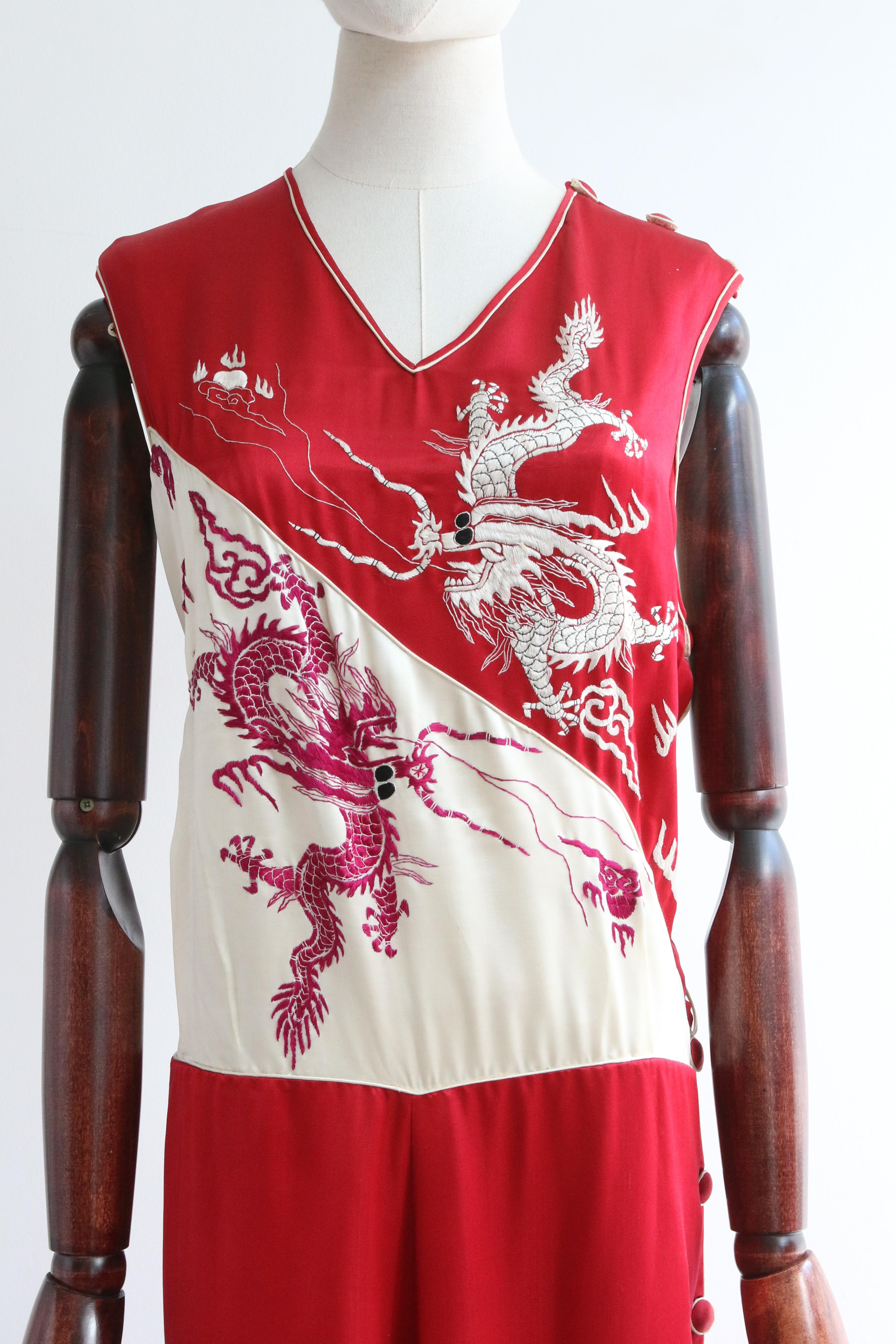 Vintage 1930's silk burgundy dragons loungewear jumpsuit UK 14-16 US 10-12 In Good Condition In Cheltenham, GB