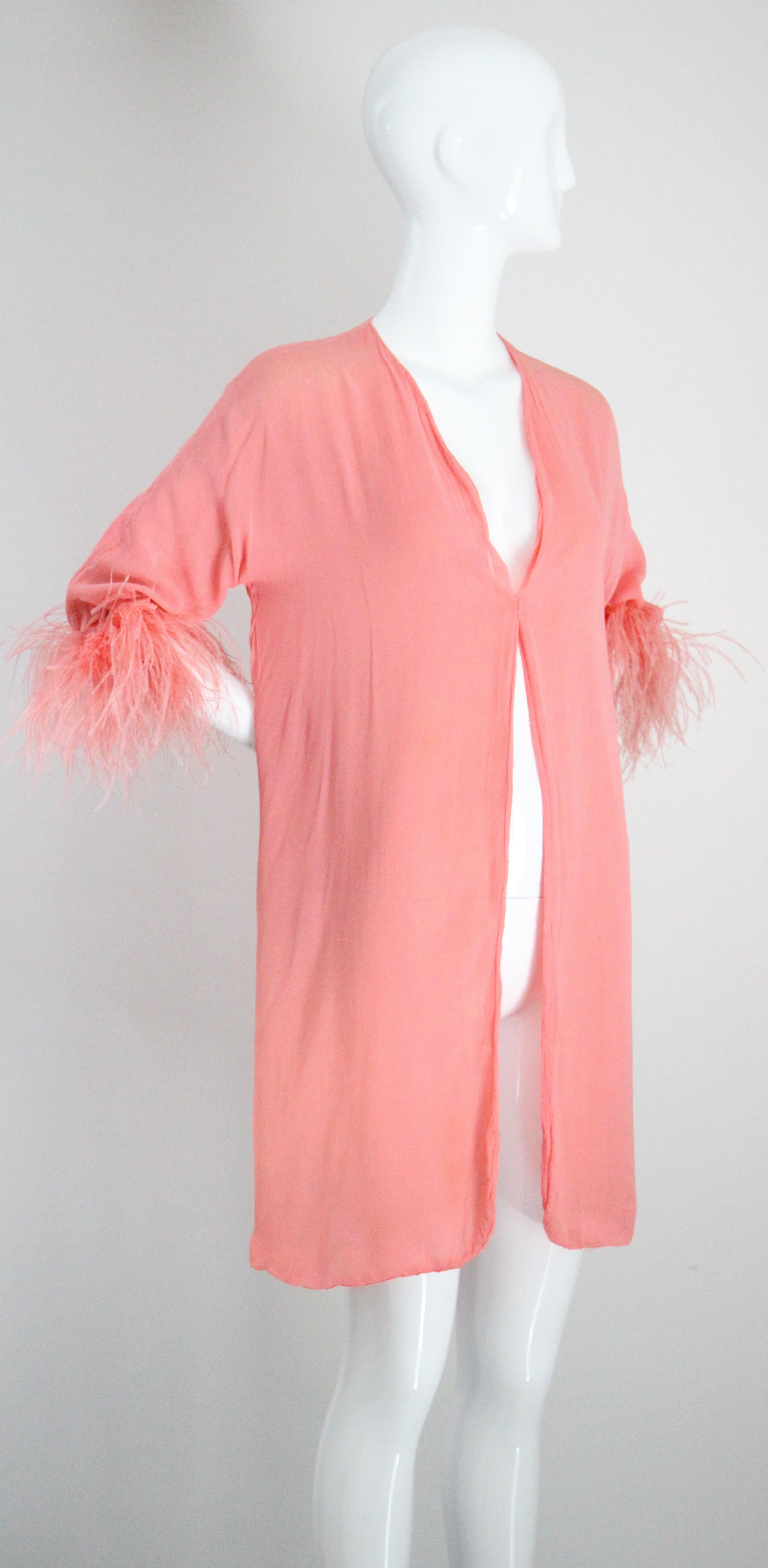 Vintage 1930's Seide Straußenfeder Jacke 1930s Korallen Seide Feder Jacke UK 8 (Pink) im Angebot