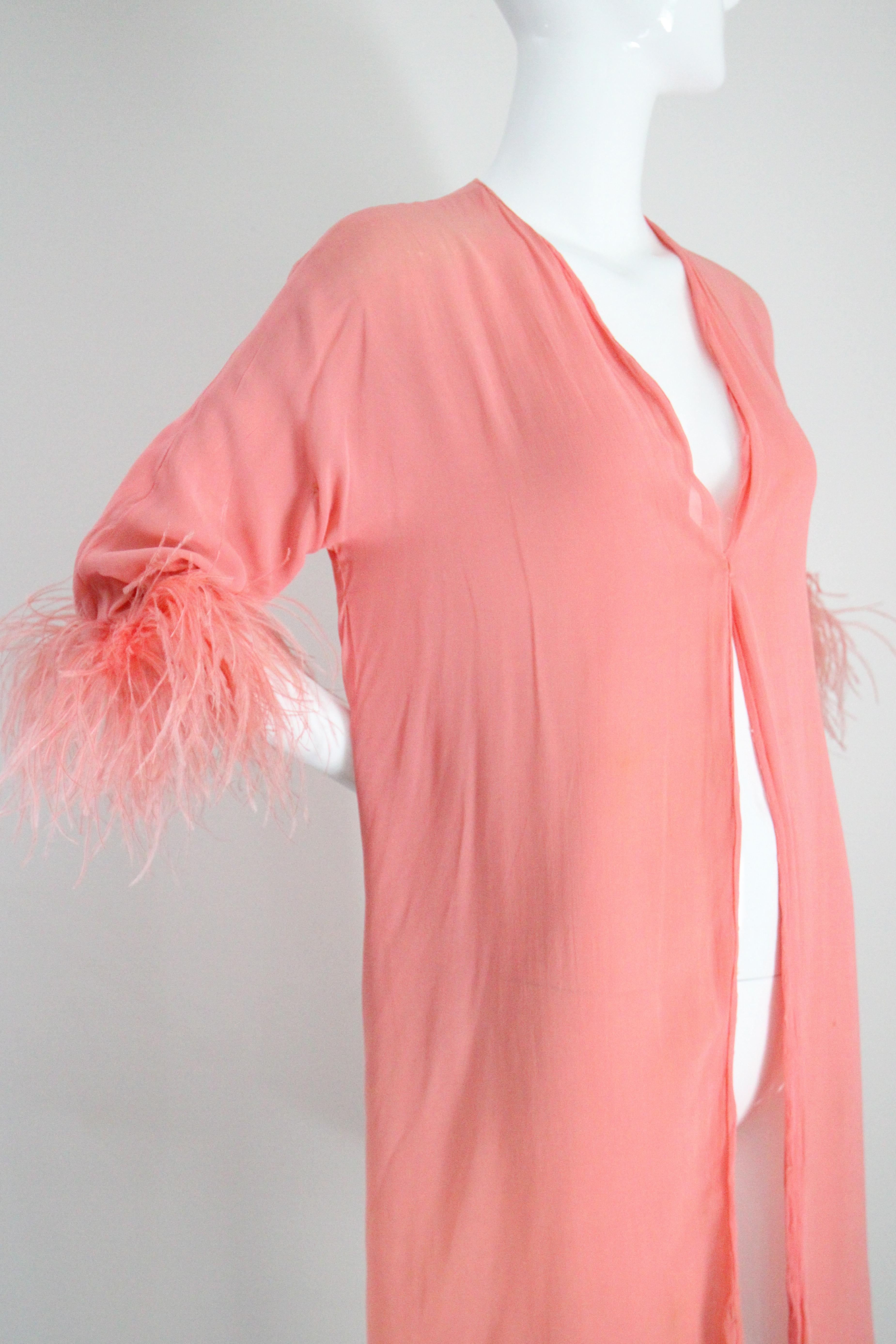 Vintage 1930's Seide Straußenfeder Jacke 1930s Korallen Seide Feder Jacke UK 8 im Zustand „Gut“ im Angebot in Cheltenham, GB