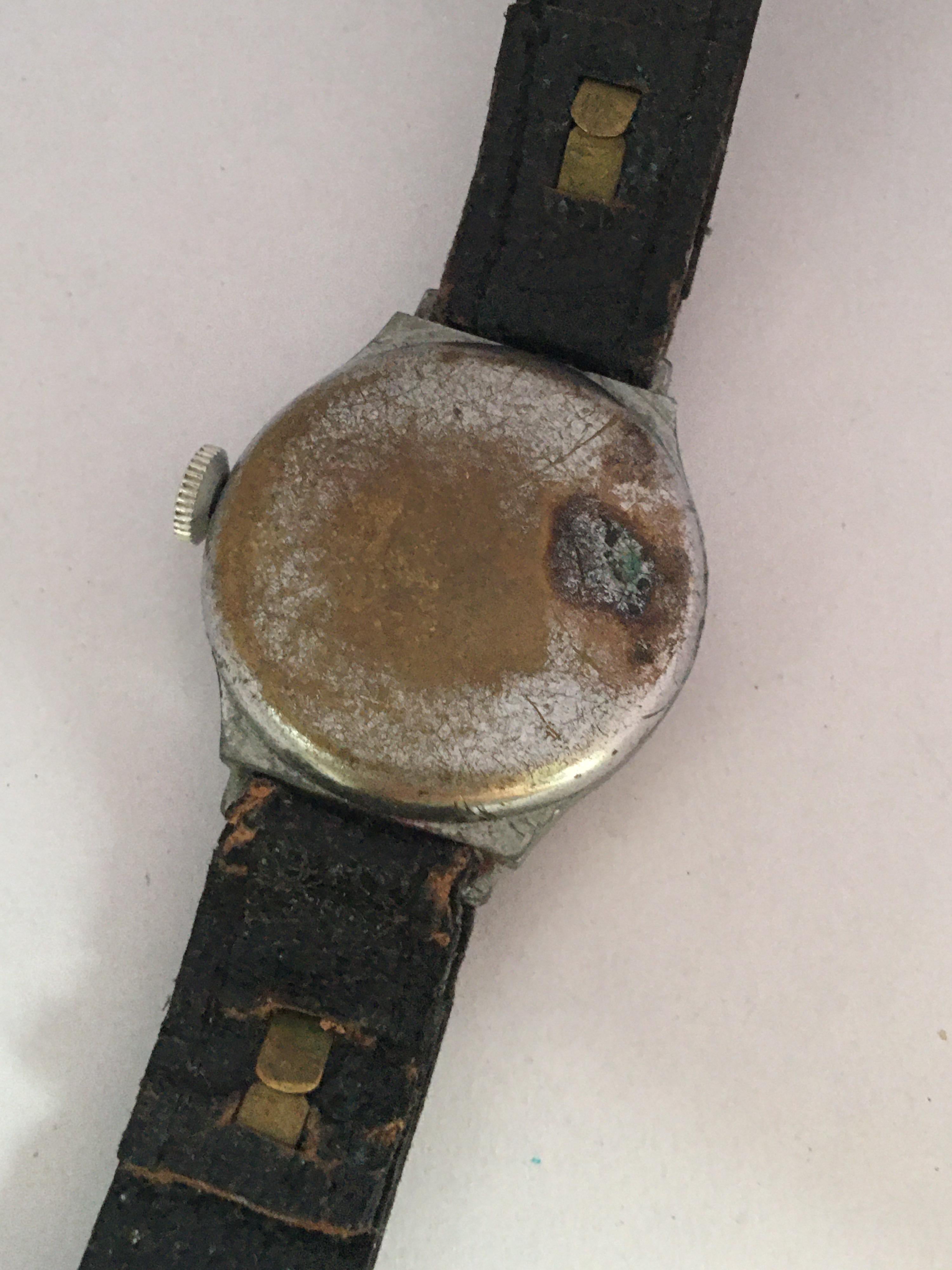 Vintage 1930s Silver Plated Black Dial Swiss Mechanical Watch For Sale 5
