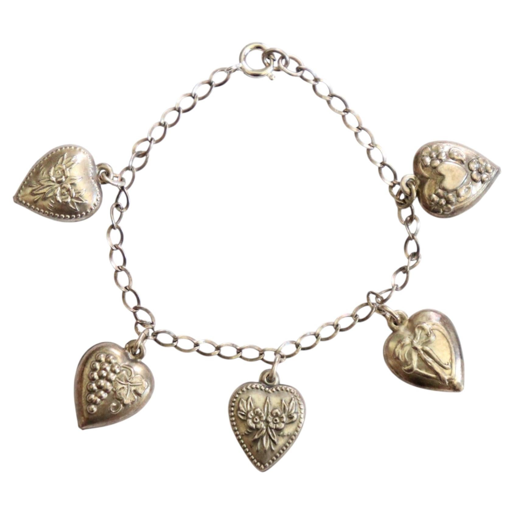 Armband mit Herz-Anhängern aus Sterlingsilber im Vintage-Stil der 1930er Jahre