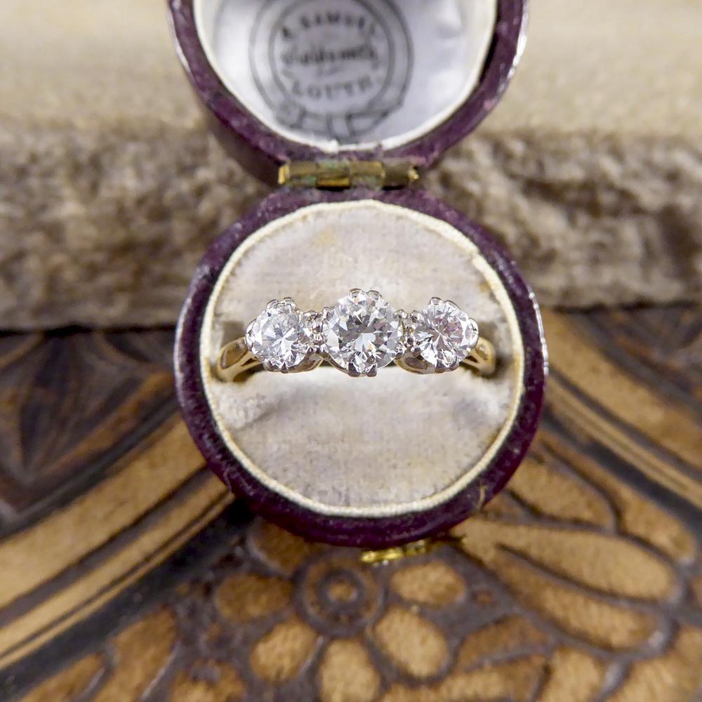 Vintage 1930s Three-Stone Diamond Ring in 18 Carat Yellow Gold and Platinum 1