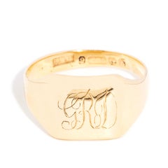Vintage 1935 Hallmarked & Initialed Unisex Signet Ring 9 Carat Yellow Gold